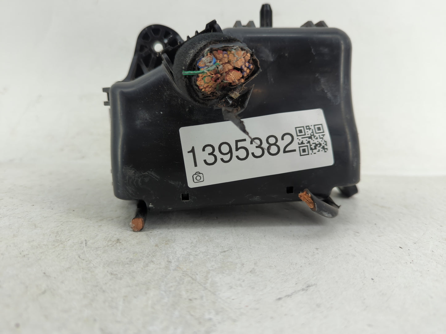 2015-2017 Hyundai Accent Fusebox Fuse Box Panel Relay Module Fits Fits 2015 2016 2017 OEM Used Auto Parts - Oemusedautoparts