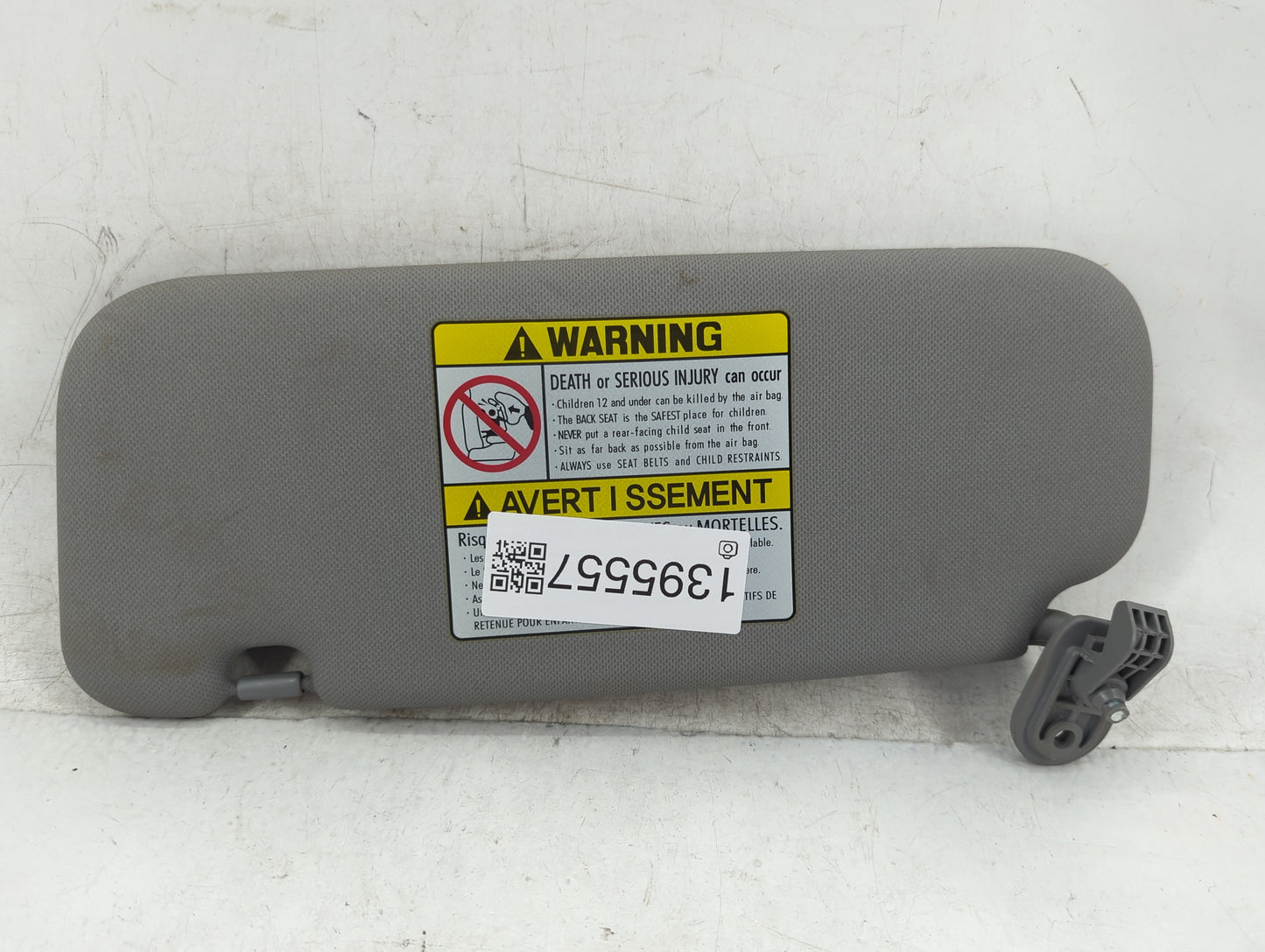2014-2017 Hyundai Accent Sun Visor Shade Replacement Passenger Right Mirror Fits Fits 2014 2015 2016 2017 OEM Used Auto Part