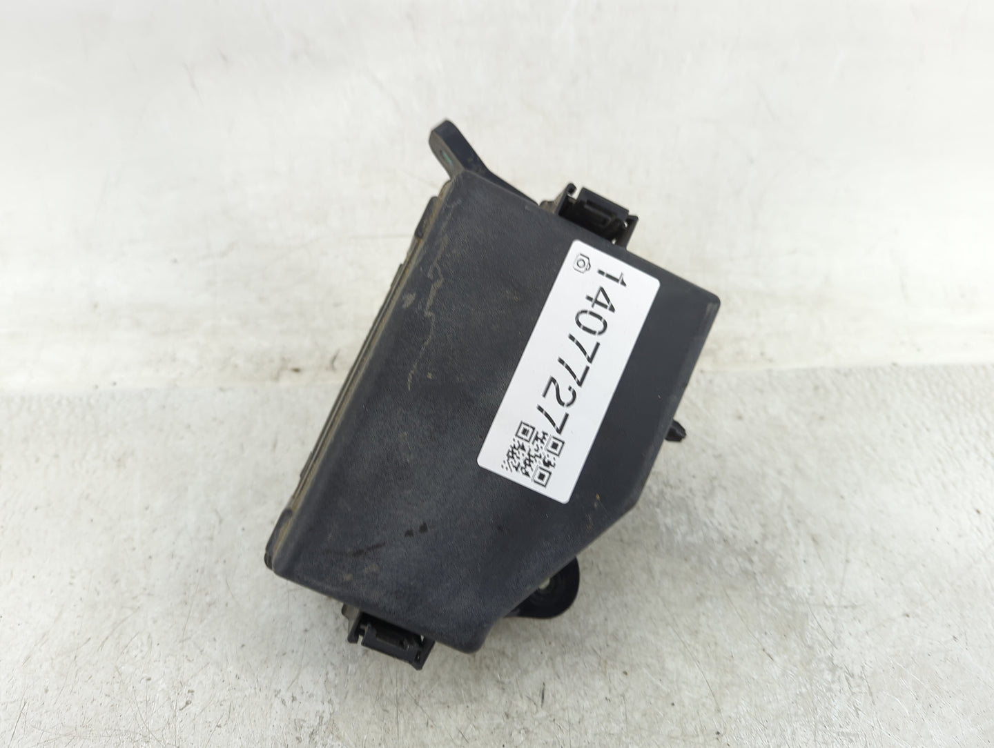 2015-2017 Hyundai Accent Fusebox Fuse Box Panel Relay Module P/N:91420-1R620 Fits Fits 2015 2016 2017 OEM Used Auto Parts - 