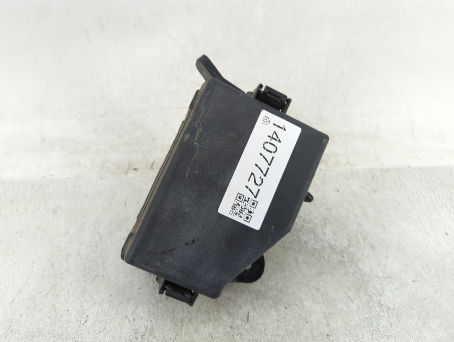 2015-2017 Hyundai Accent Fusebox Fuse Box Panel Relay Module P/N:91420-1R620 Fits Fits 2015 2016 2017 OEM Used Auto Parts - 