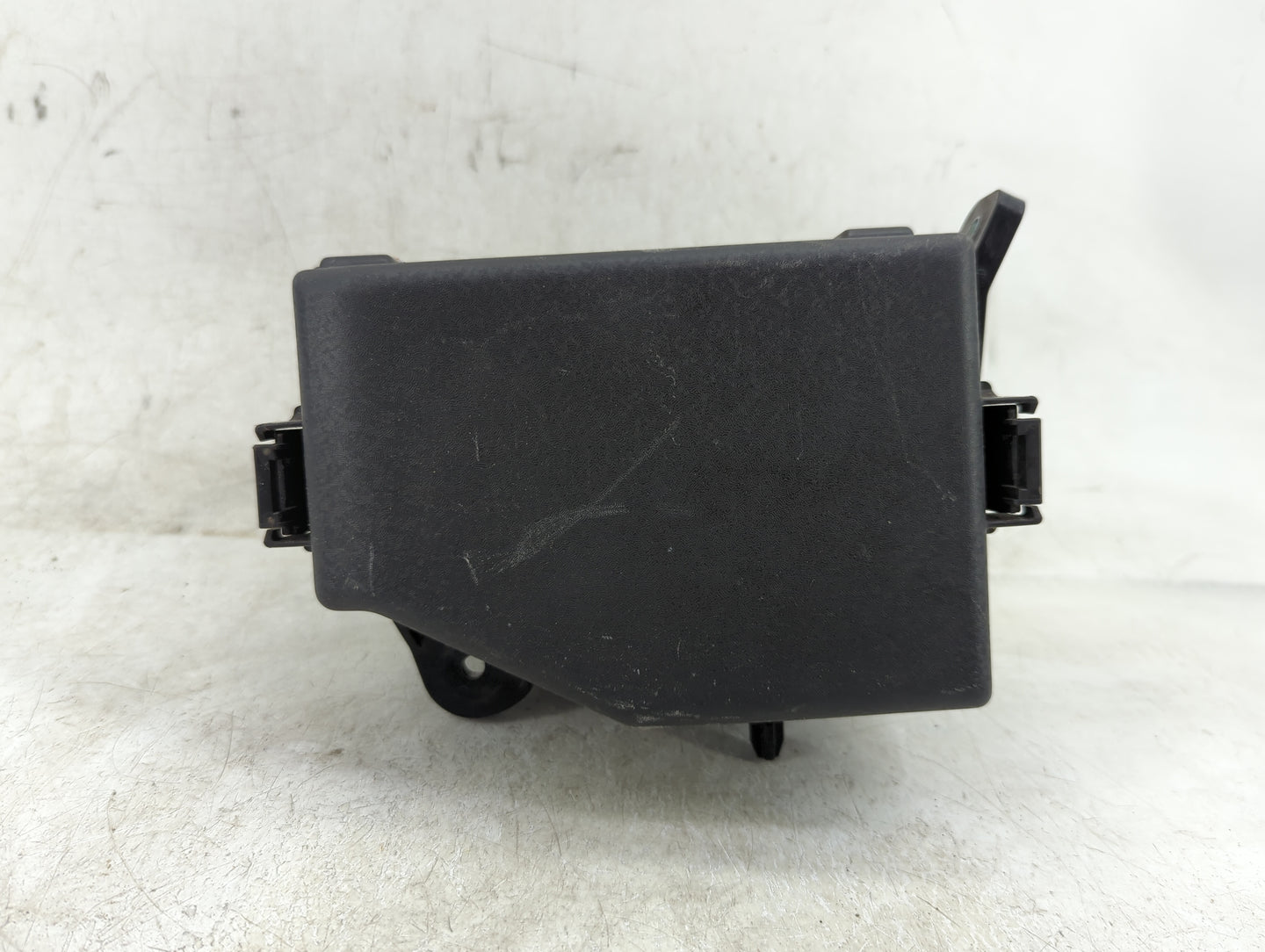 2015-2017 Hyundai Accent Fusebox Fuse Box Panel Relay Module P/N:91420-1R740 Fits Fits 2015 2016 2017 OEM Used Auto Parts - 
