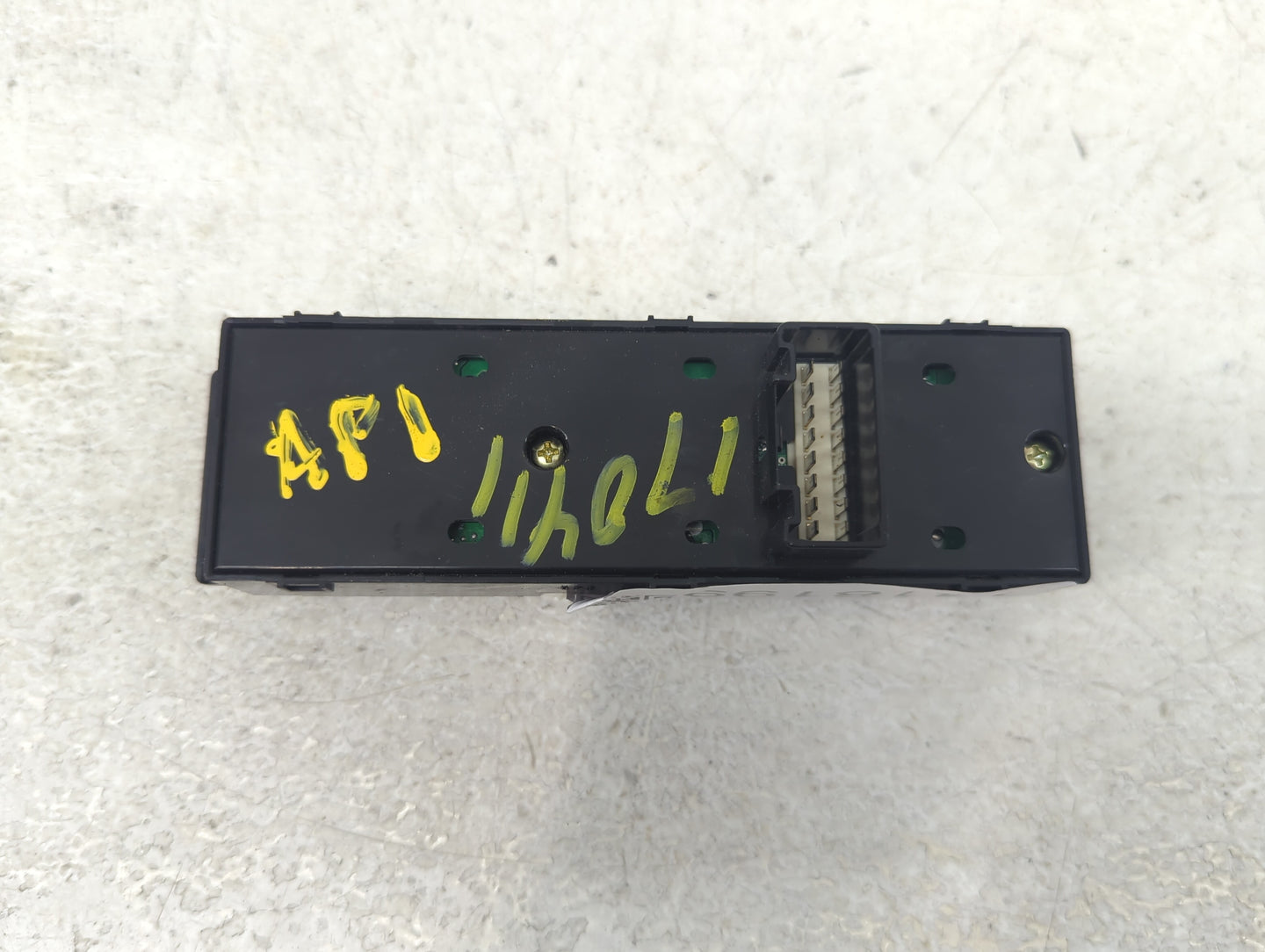 2012-2017 Hyundai Accent Master Power Window Switch Replacement Driver Side Left P/N:93570-1R111 Fits OEM Used Auto Parts - 