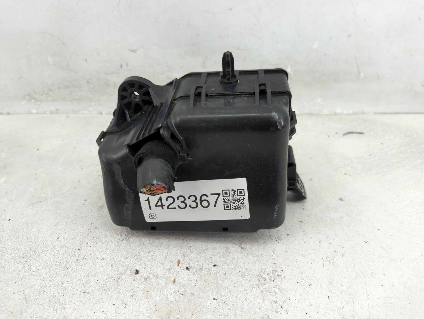 2015-2017 Hyundai Accent Fusebox Fuse Box Panel Relay Module P/N:91950-1R120 Fits Fits 2015 2016 2017 OEM Used Auto Parts - 