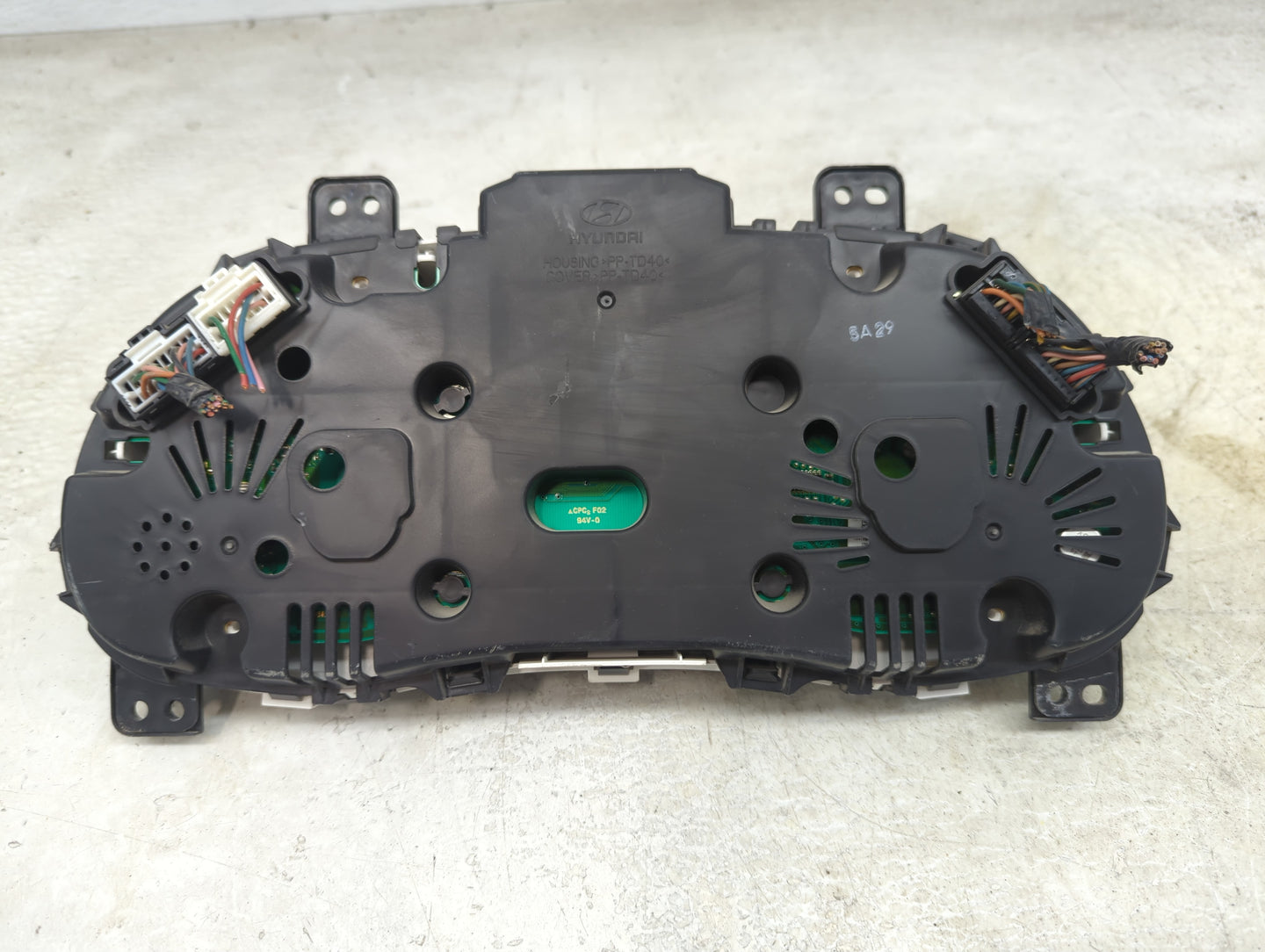 2015-2017 Hyundai Accent Instrument Cluster Speedometer Gauges P/N:94021-1R500 Miles: Fits Fits 2015 2016 2017 OEM Used Auto