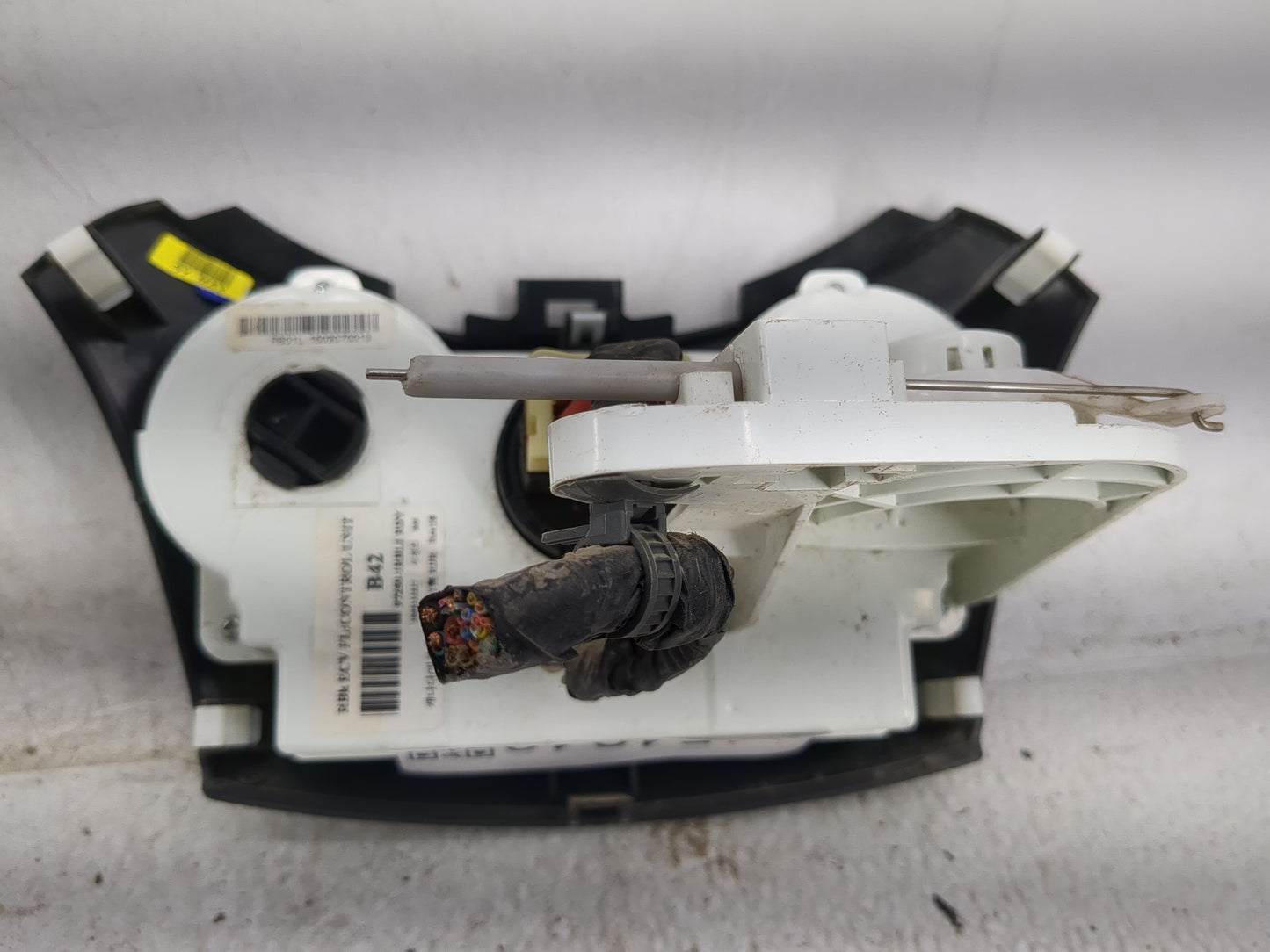 2015-2017 Hyundai Accent Climate Control Module Temperature AC/Heater Replacement P/N:97250-1RBL1 Fits Fits 2015 2016 2017 O