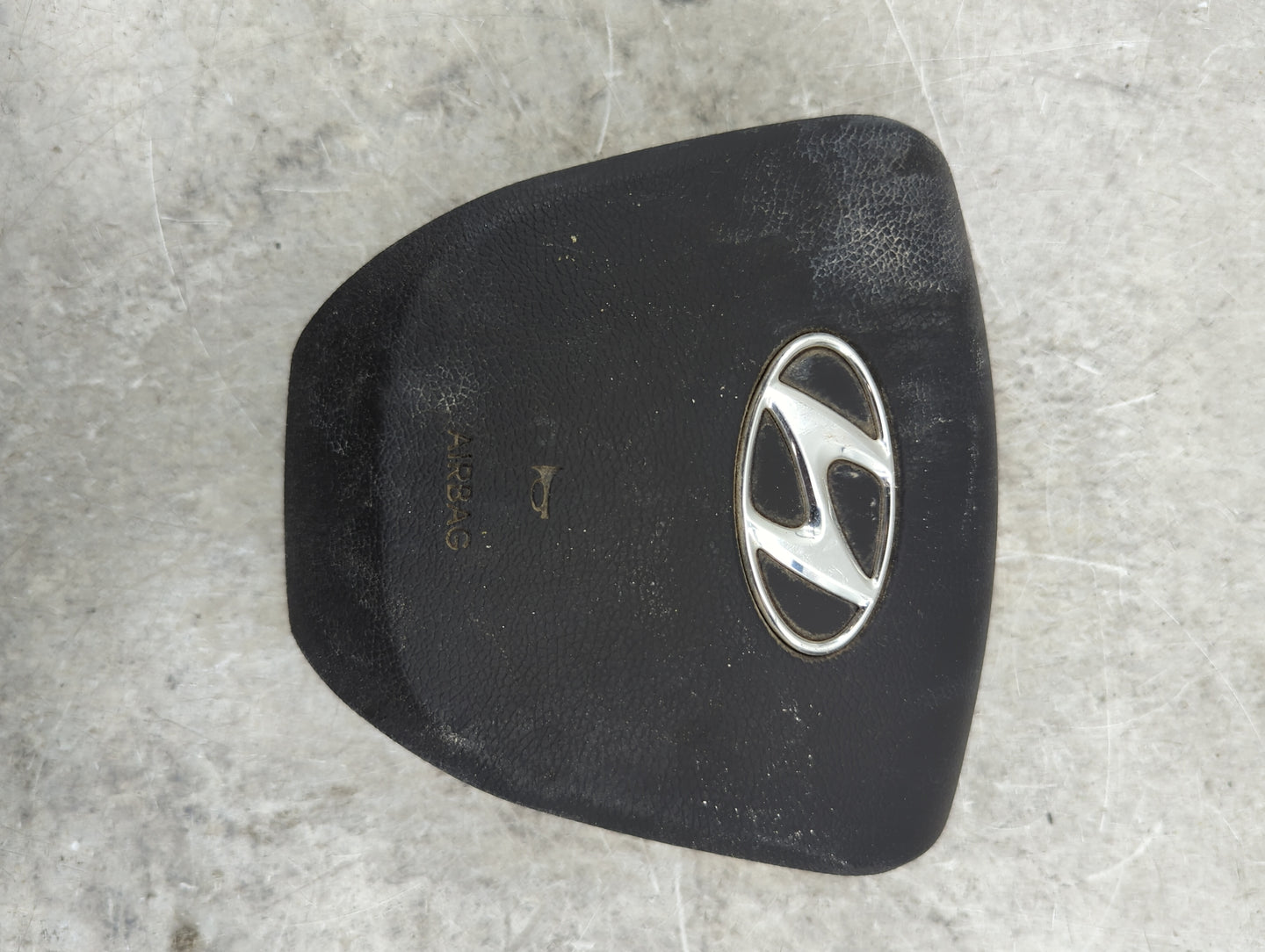 2012-2017 Hyundai Accent Air Bag Driver Left Steering Wheel Mounted 1459089 - Oemusedautoparts1.com