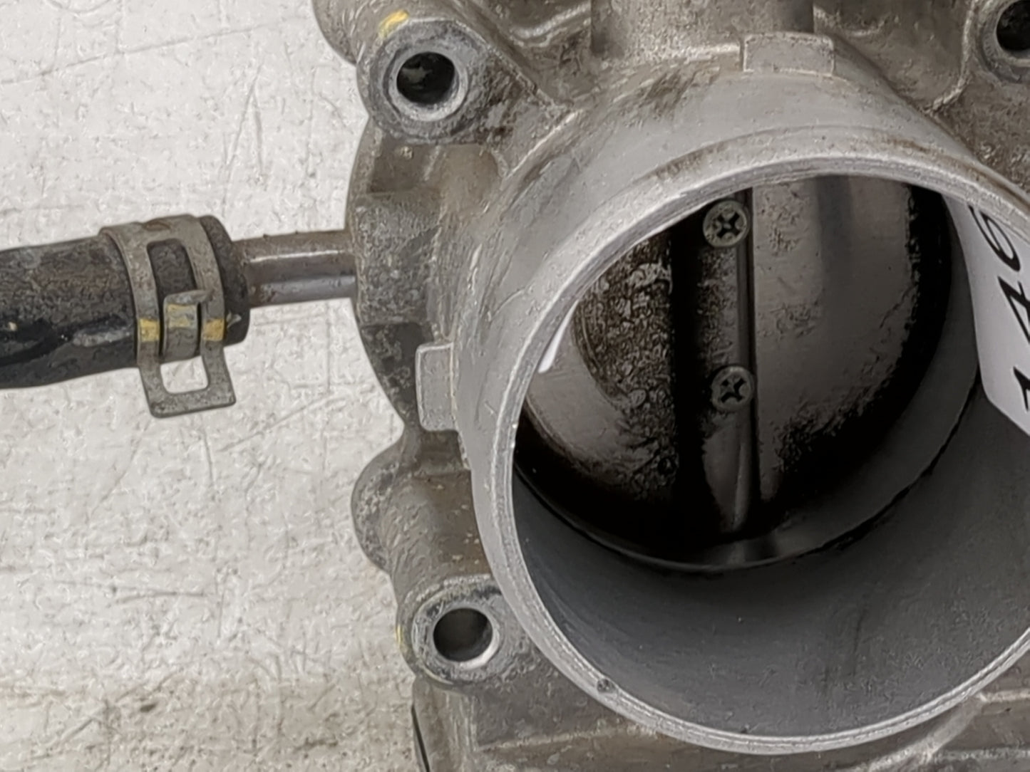 2012-2019 Hyundai Accent Throttle Body P/N:35100-2B300 Fits Fits 2012 2013 2014 2015 2016 2017 2018 2019 OEM Used Auto Parts