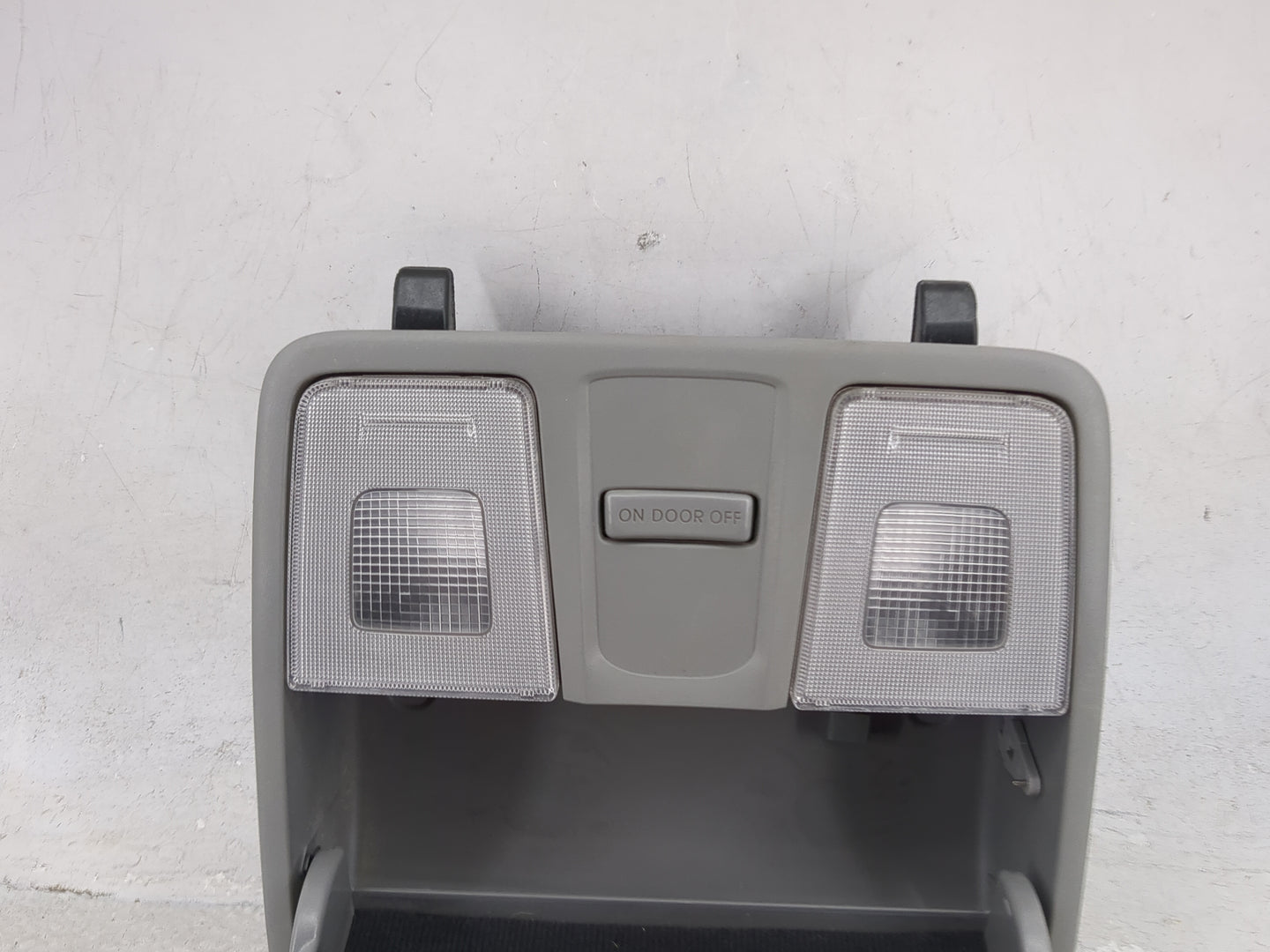 2012-2017 Hyundai Accent Overhead Roof Console Gray 1497439 - Oemusedautoparts1.com