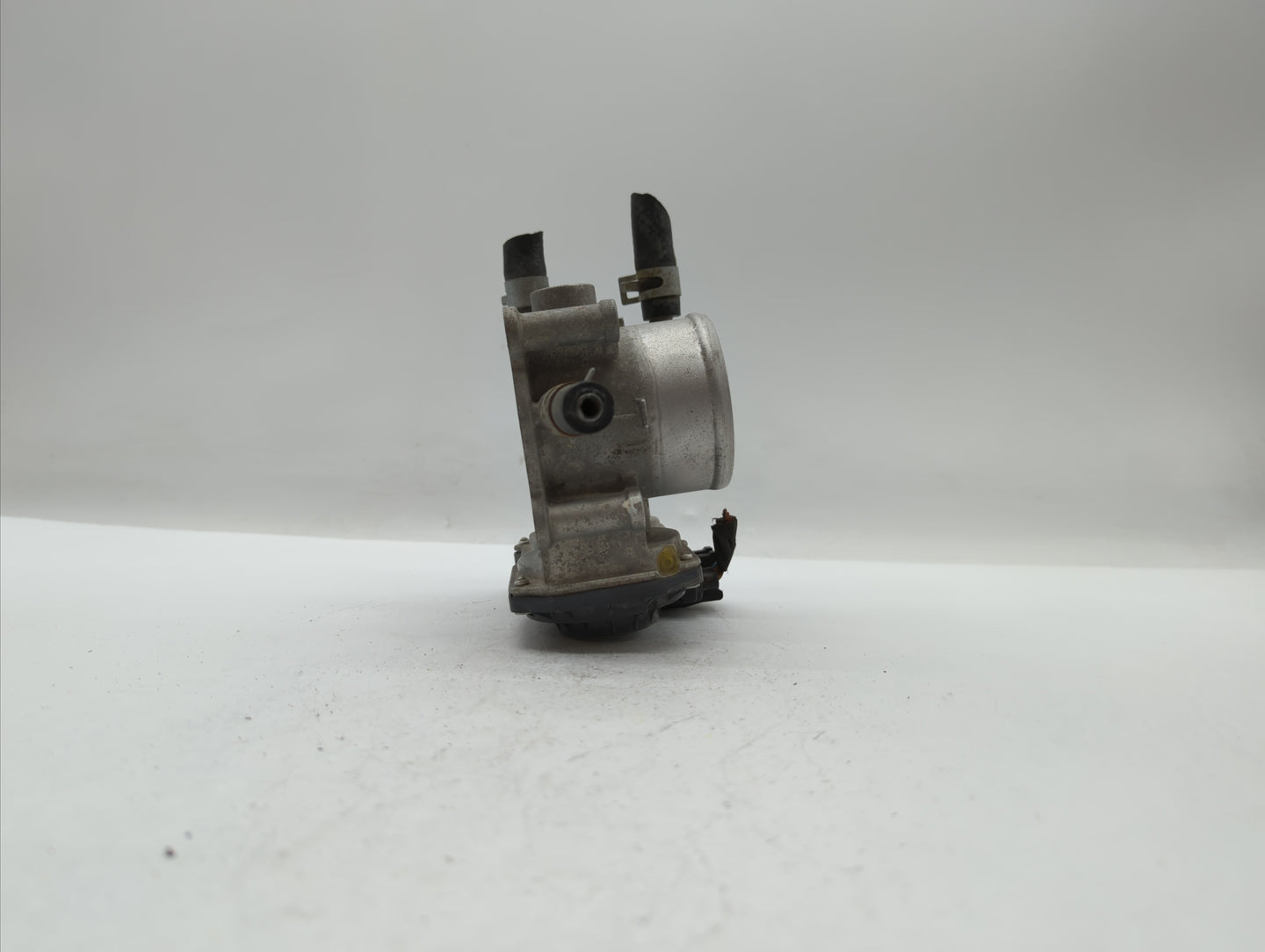 2012-2019 Hyundai Accent Throttle Body P/N:35100-2B310 5302-1S02, 35100-2B300 Fits Fits 2012 2013 2014 2015 2016 2017 2018 2
