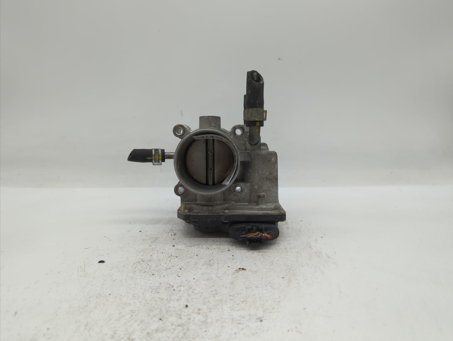 2012-2019 Hyundai Accent Throttle Body P/N:35100-2B310 5302-1S02, 35100-2B300 Fits Fits 2012 2013 2014 2015 2016 2017 2018 2