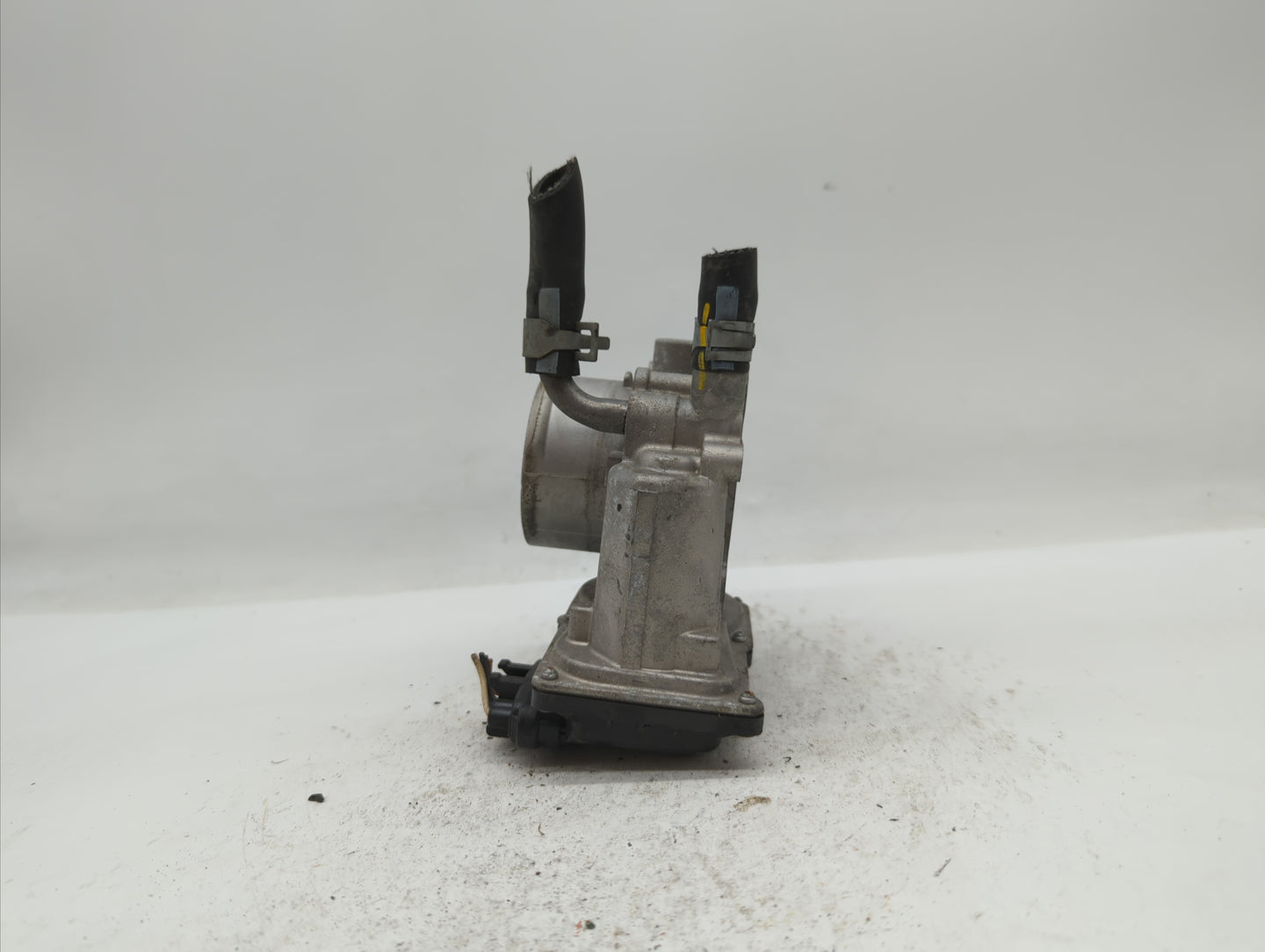 2012-2019 Hyundai Accent Throttle Body P/N:35100-2B310 5302-1S02, 35100-2B300 Fits Fits 2012 2013 2014 2015 2016 2017 2018 2