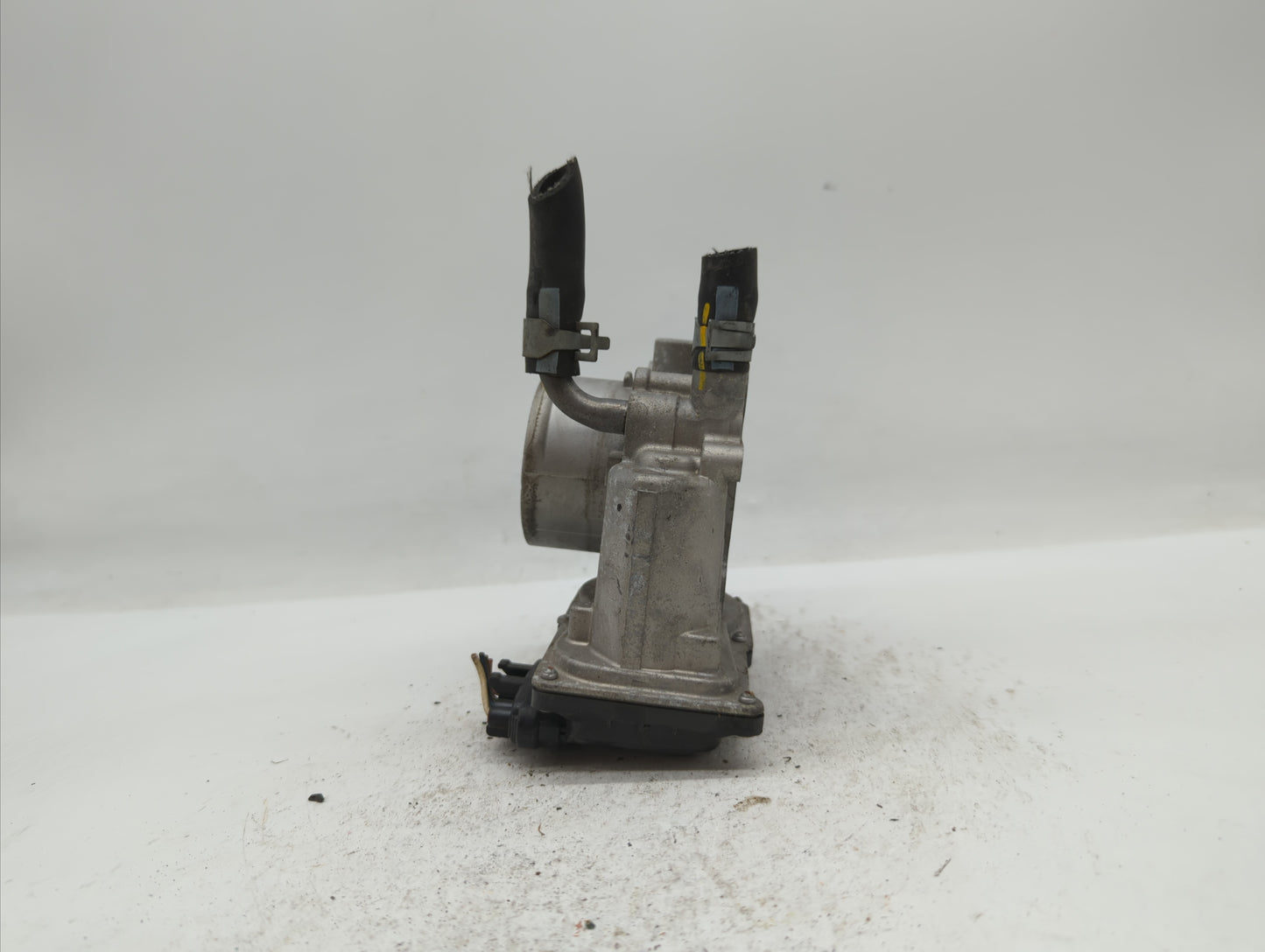 2012-2019 Hyundai Accent Throttle Body P/N:35100-2B310 5302-1S02, 35100-2B300 Fits Fits 2012 2013 2014 2015 2016 2017 2018 2