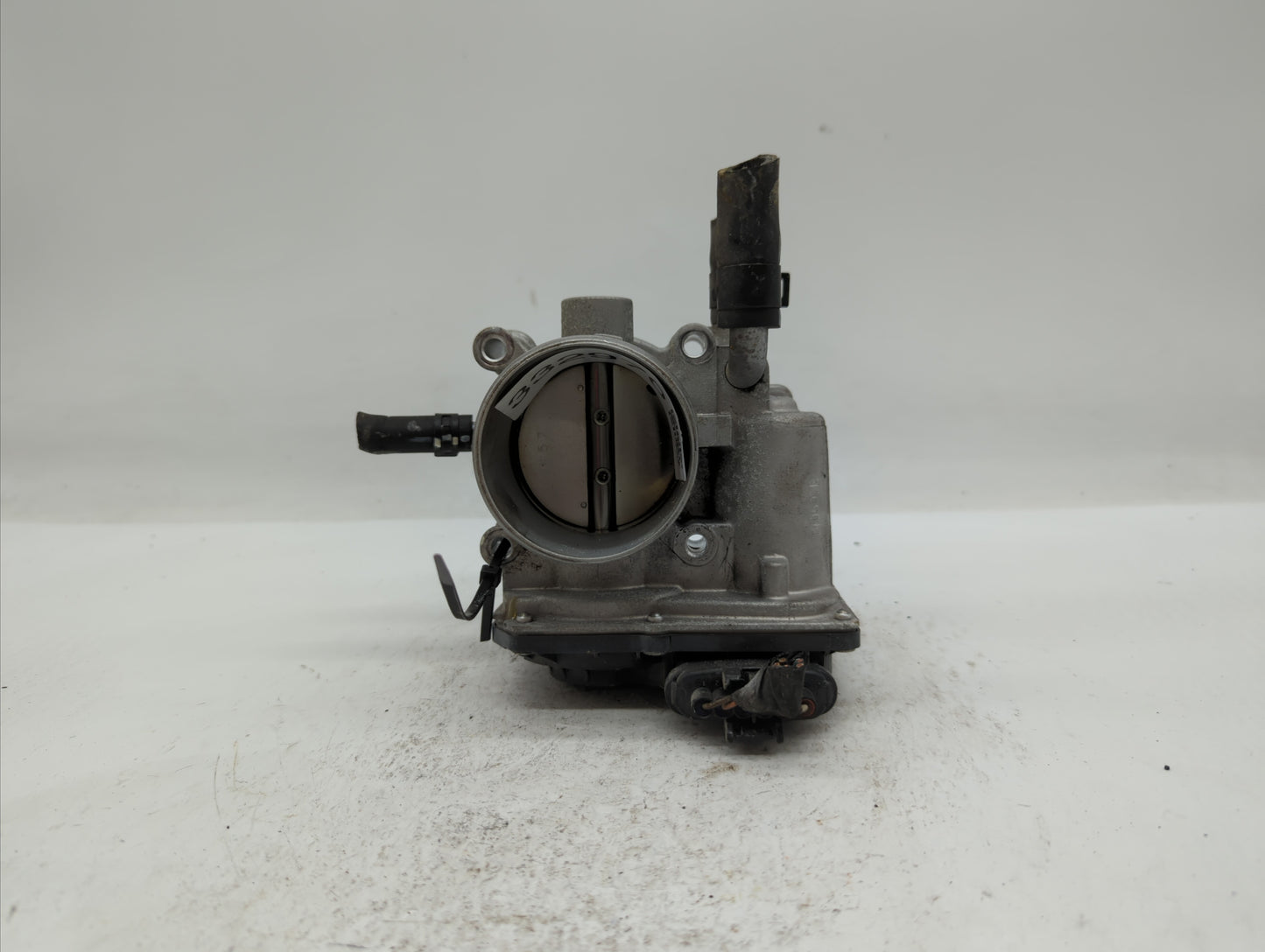 2012-2019 Hyundai Accent Throttle Body P/N:35100-2B310 5302-1S02, 35100-2B300 Fits Fits 2012 2013 2014 2015 2016 2017 2018 2