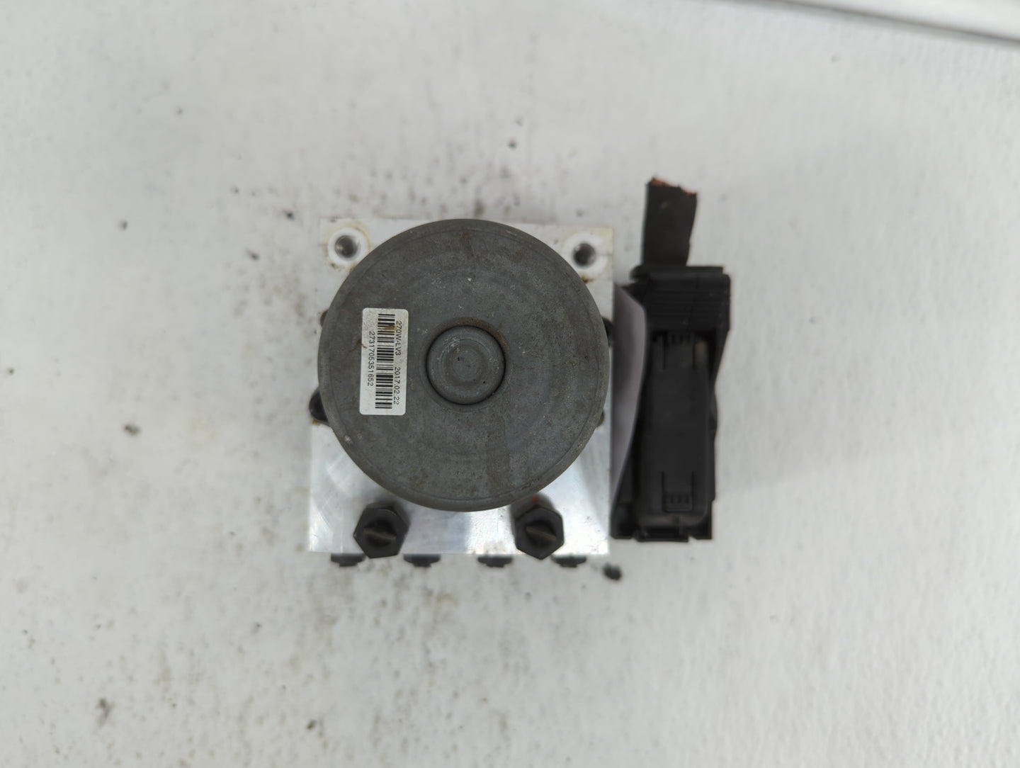2015-2017 Hyundai Accent ABS Pump Control Module Replacement P/N:58920-1R460 Fits Fits 2015 2016 2017 OEM Used Auto Parts - 