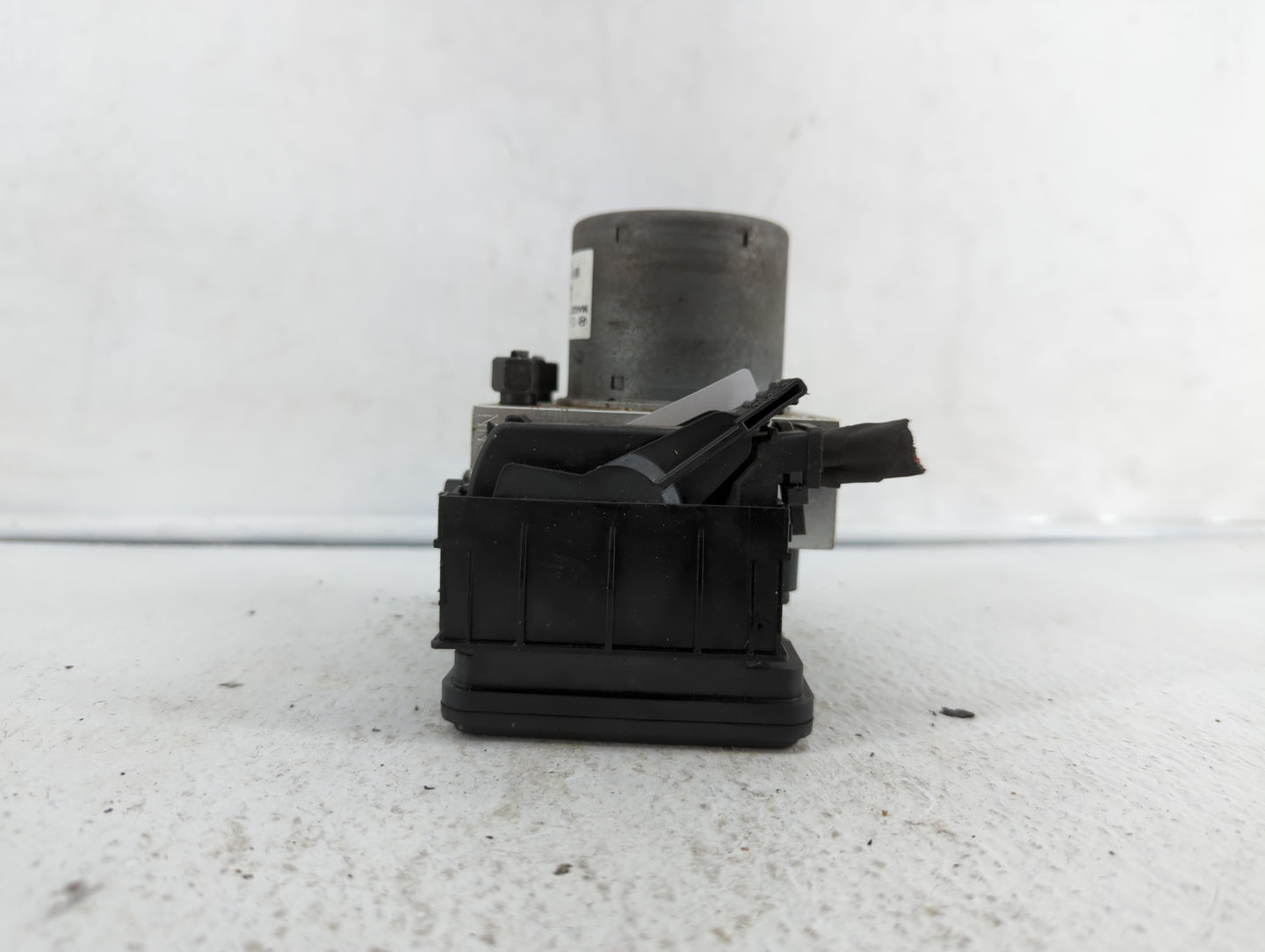 2015-2017 Hyundai Accent ABS Pump Control Module Replacement P/N:58920-1R460 Fits Fits 2015 2016 2017 OEM Used Auto Parts - 