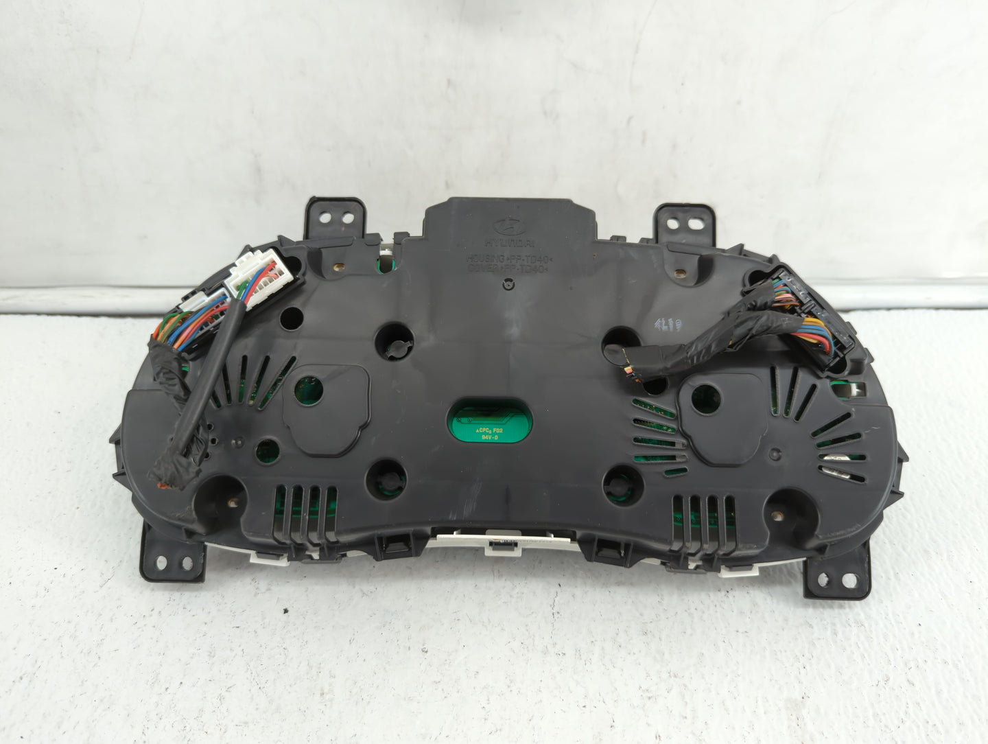 2015-2017 Hyundai Accent Instrument Cluster Speedometer Gauges P/N:94021-1R510 Fits Fits 2015 2016 2017 OEM Used Auto Parts 