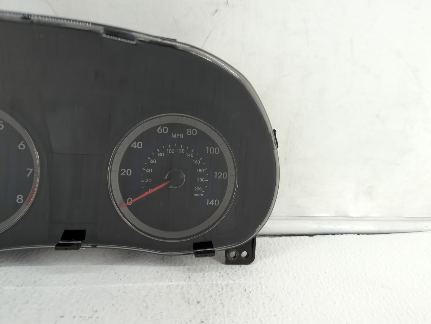 2015-2017 Hyundai Accent Instrument Cluster Speedometer Gauges P/N:94021-1R510 Fits Fits 2015 2016 2017 OEM Used Auto Parts 