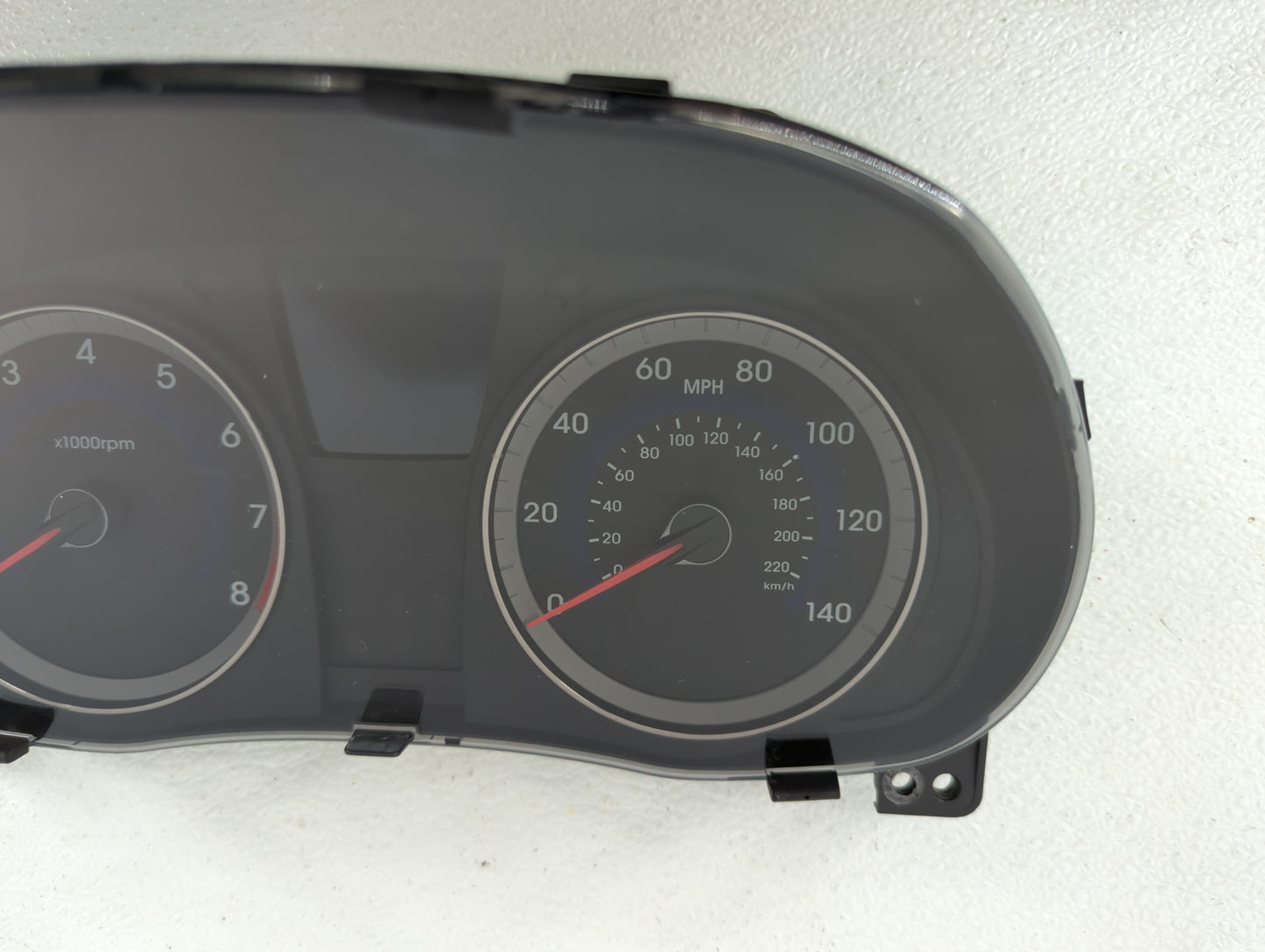 2015-2017 Hyundai Accent Instrument Cluster Speedometer Gauges P/N:94021-1R500 Fits Fits 2015 2016 2017 OEM Used Auto Parts 