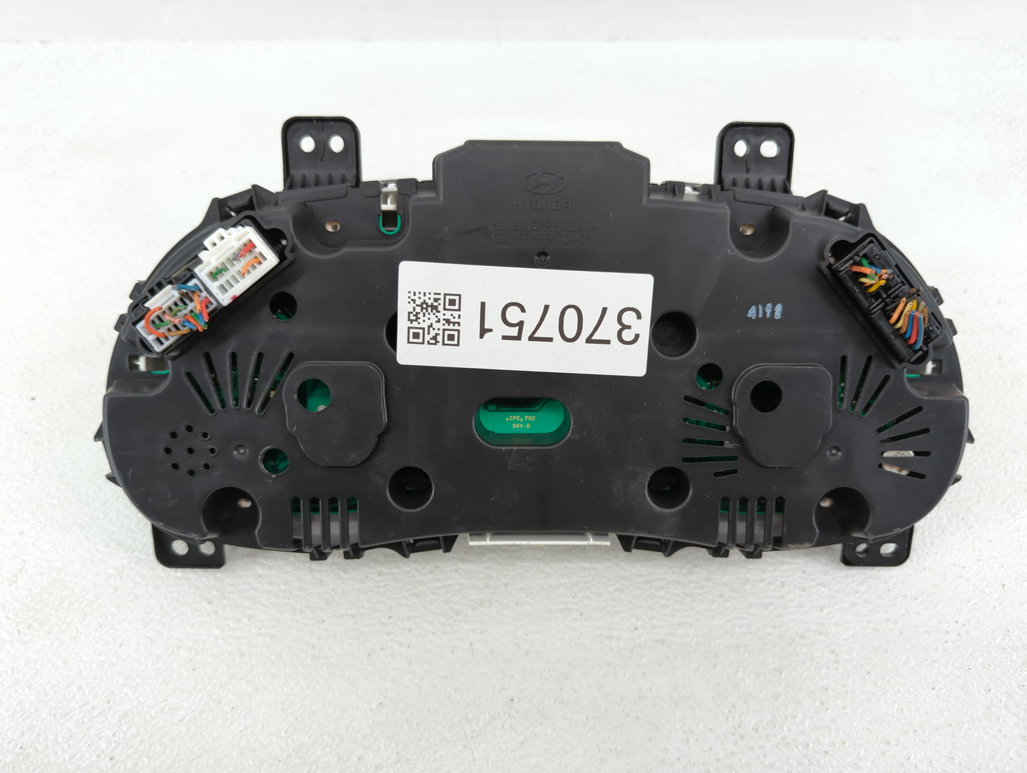 2015-2017 Hyundai Accent Instrument Cluster Speedometer Gauges P/N:94021-1R500 Fits Fits 2015 2016 2017 OEM Used Auto Parts 