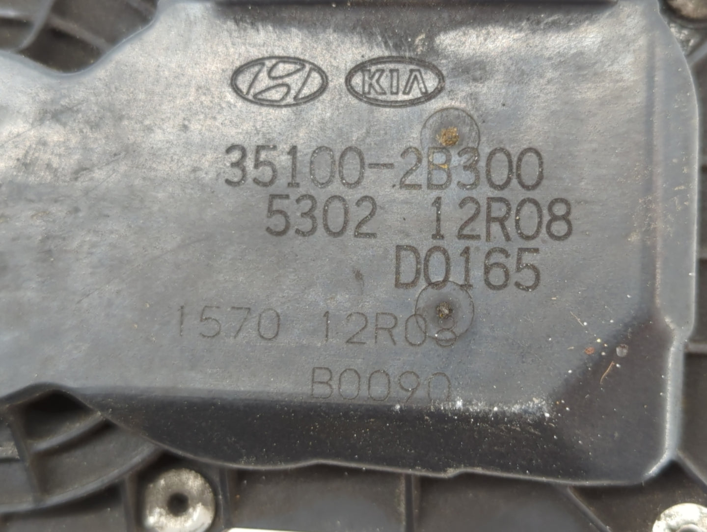 2012-2019 Hyundai Accent Throttle Body P/N:35100-2B300 Fits Fits 2012 2013 2014 2015 2016 2017 2018 2019 OEM Used Auto Parts