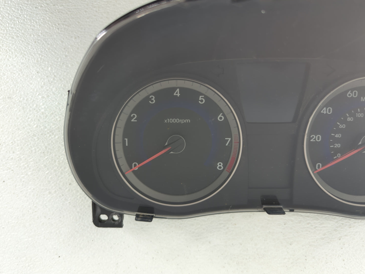 2015-2017 Hyundai Accent Instrument Cluster Speedometer Gauges P/N:94021-1R500 Fits Fits 2015 2016 2017 OEM Used Auto Parts 