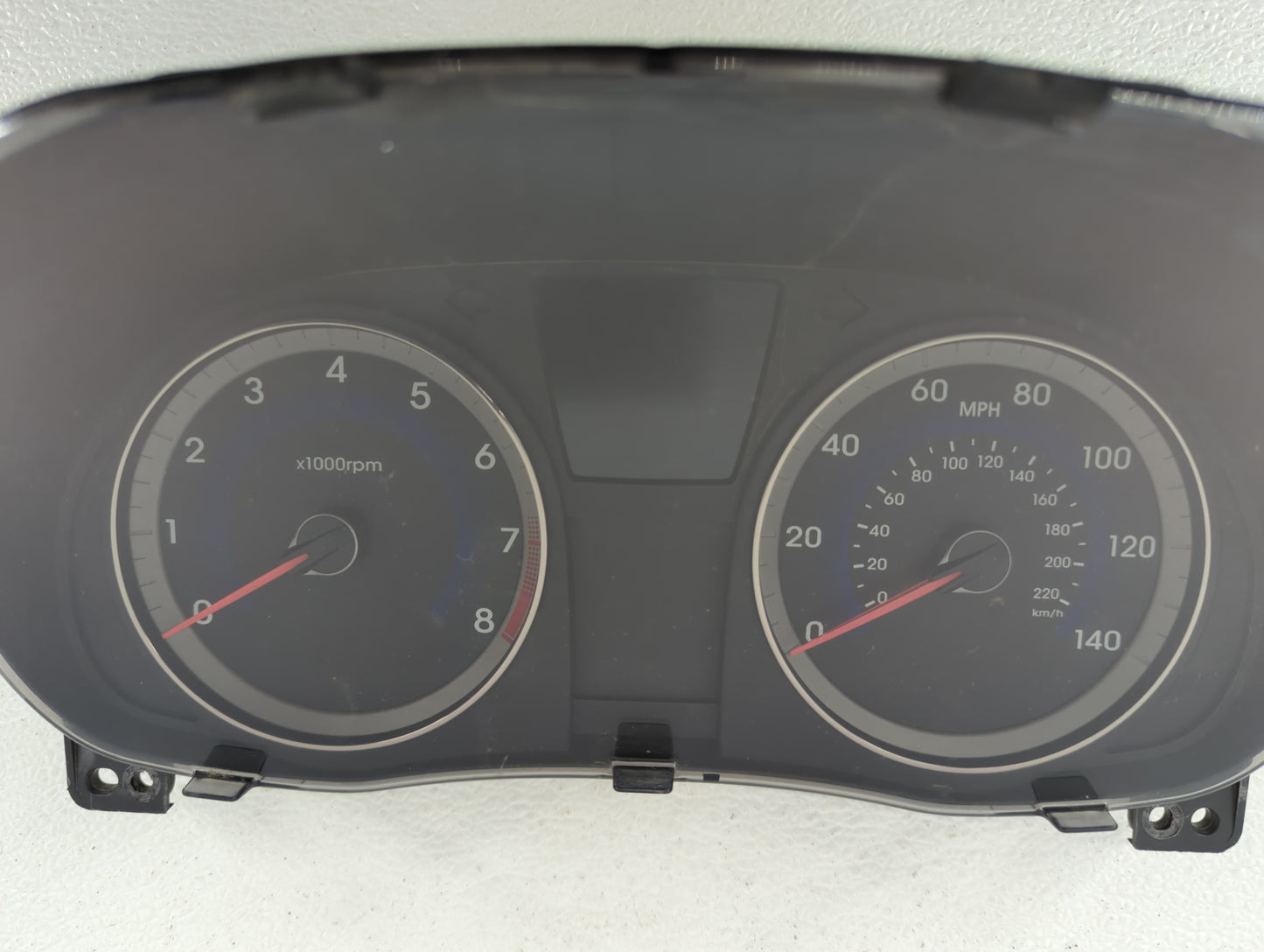 2015-2017 Hyundai Accent Instrument Cluster Speedometer Gauges P/N:94021-1R500 Fits Fits 2015 2016 2017 OEM Used Auto Parts 