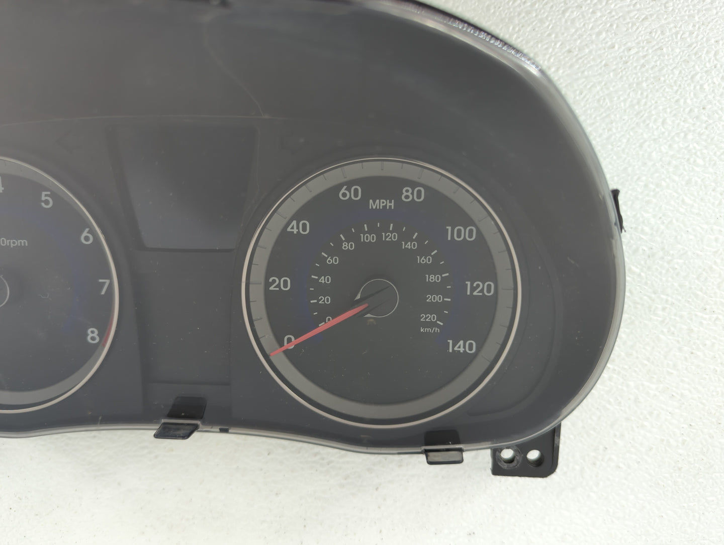 2015-2017 Hyundai Accent Instrument Cluster Speedometer Gauges P/N:94021-1R500 Fits Fits 2015 2016 2017 OEM Used Auto Parts 
