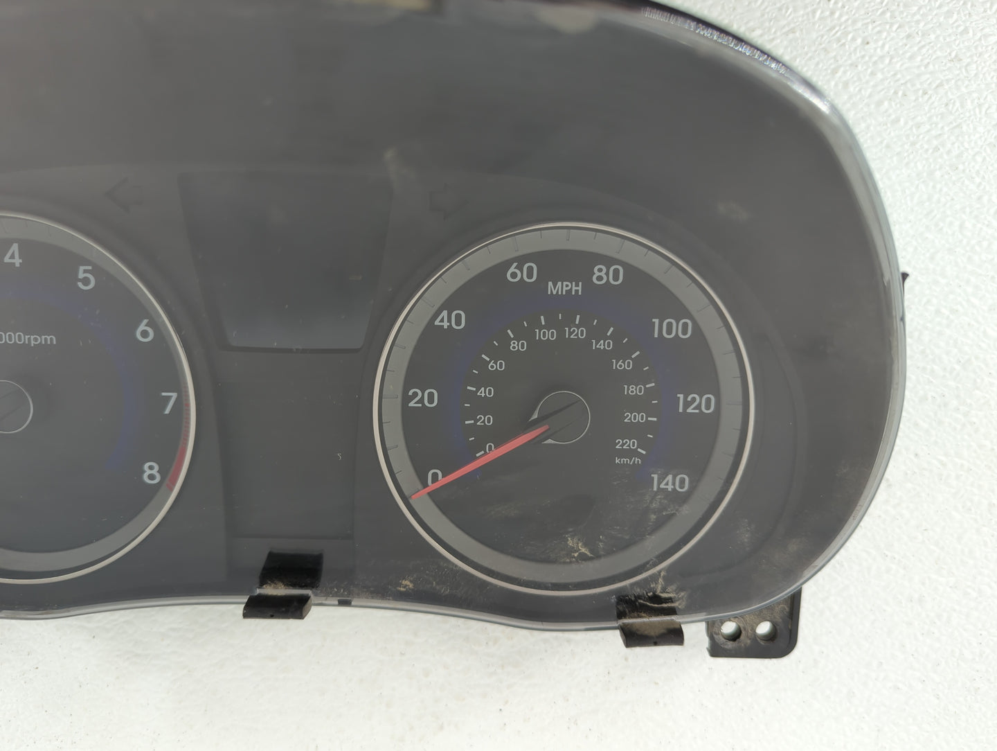 2015-2017 Hyundai Accent Instrument Cluster Speedometer Gauges P/N:94021-1R500 Fits Fits 2015 2016 2017 OEM Used Auto Parts 
