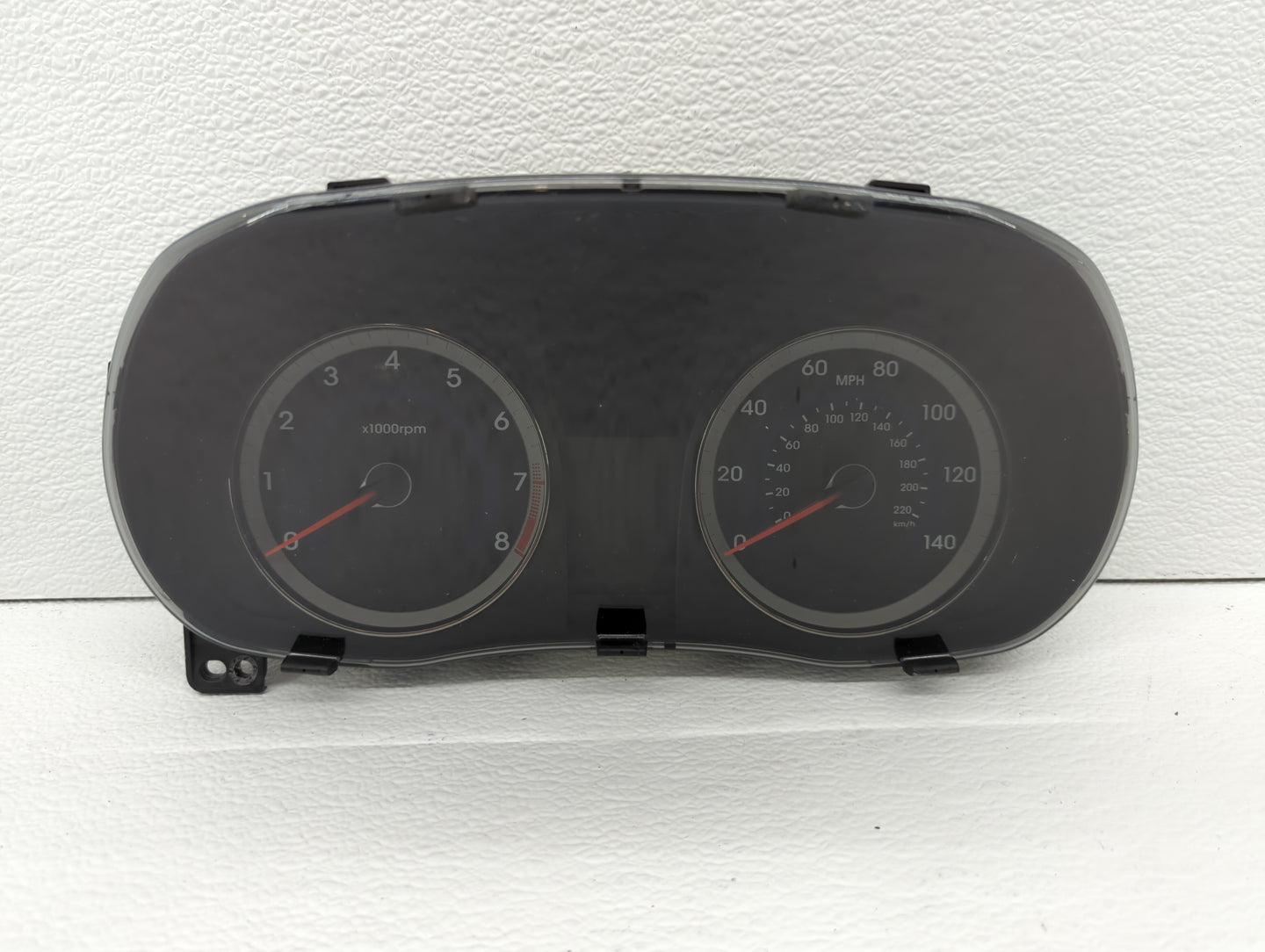 2015-2017 Hyundai Accent Instrument Cluster Speedometer Gauges P/N:94021-1R530 Fits Fits 2015 2016 2017 OEM Used Auto Parts 