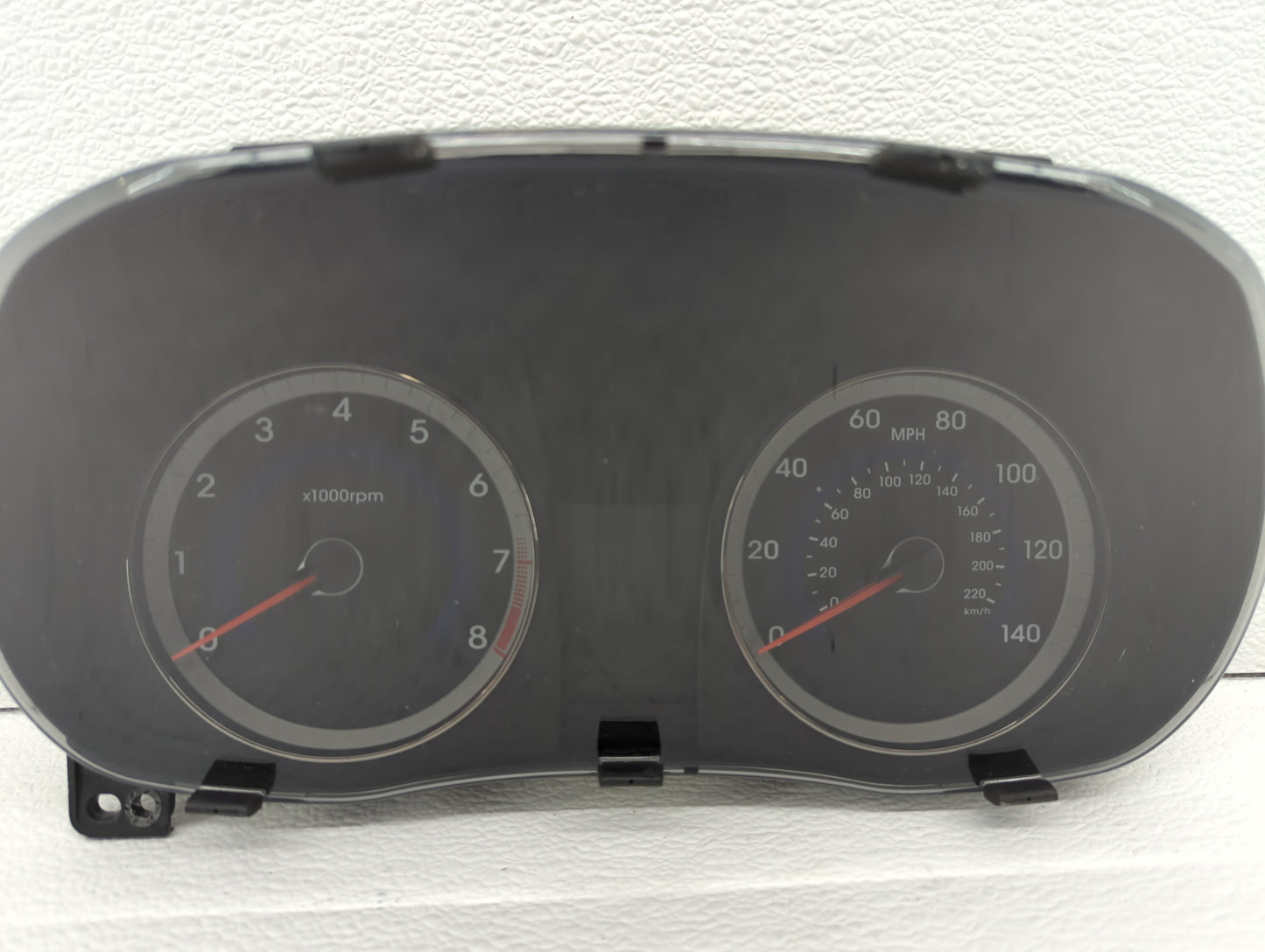 2015-2017 Hyundai Accent Instrument Cluster Speedometer Gauges P/N:94021-1R530 Fits Fits 2015 2016 2017 OEM Used Auto Parts 