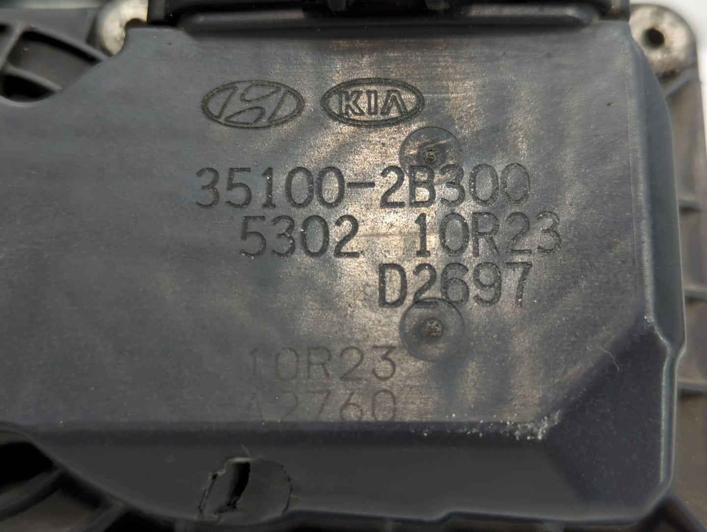 2012-2019 Hyundai Accent Throttle Body P/N:35100-2B300 Fits Fits 2012 2013 2014 2015 2016 2017 2018 2019 OEM Used Auto Parts