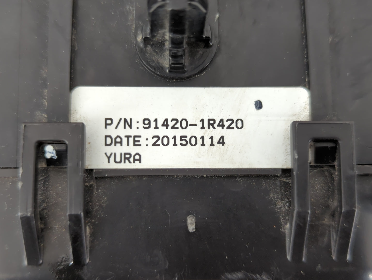 2015-2017 Hyundai Accent Fusebox Fuse Box Panel Relay Module P/N:91420-1R420 Fits Fits 2015 2016 2017 OEM Used Auto Parts - 