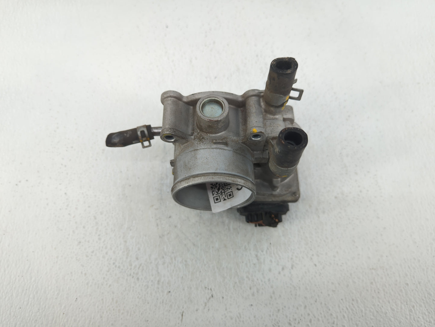 2012-2019 Hyundai Accent Throttle Body P/N:35100-2B300 Fits Fits 2012 2013 2014 2015 2016 2017 2018 2019 OEM Used Auto Parts