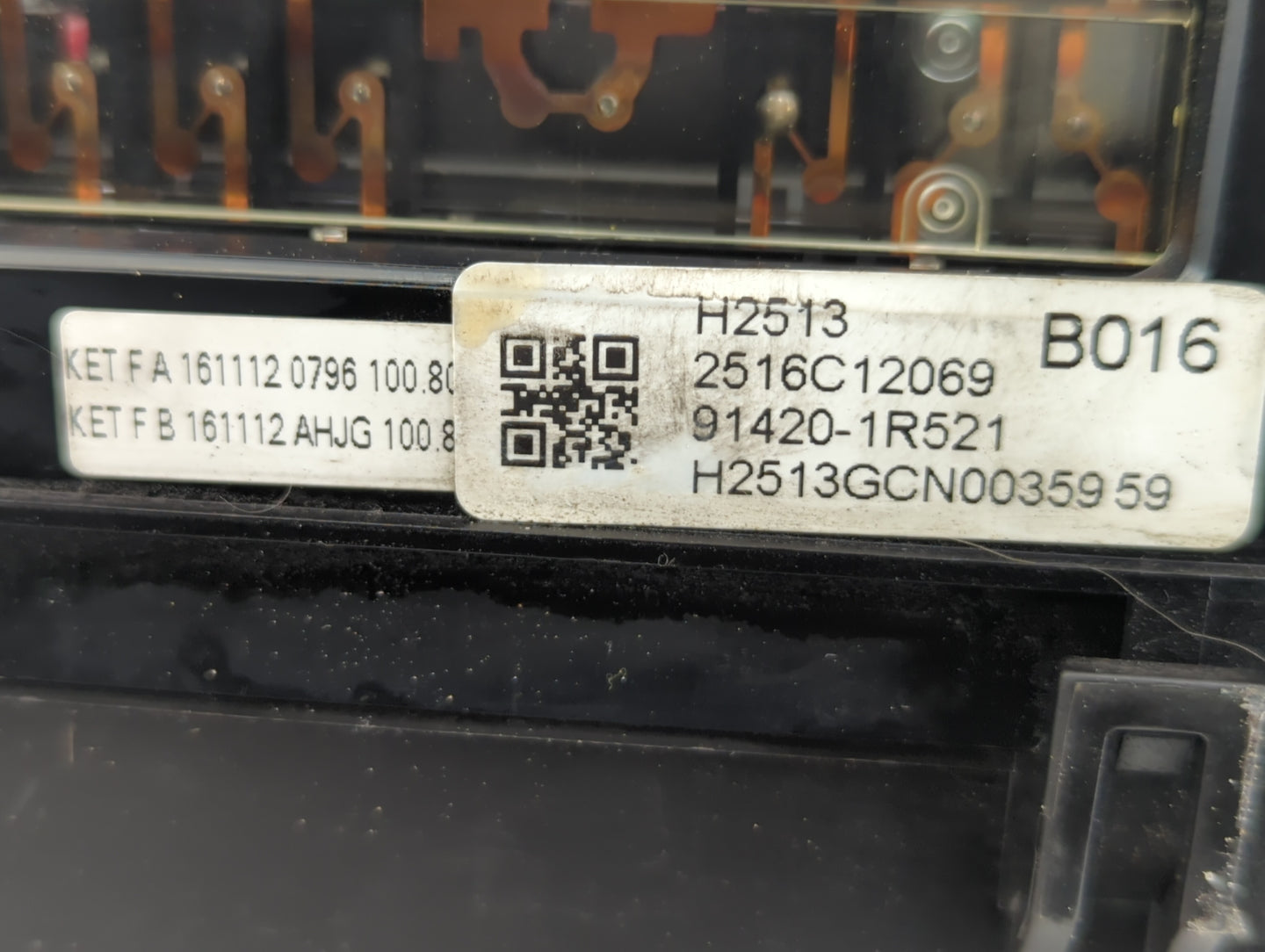 2015-2017 Hyundai Accent Fusebox Fuse Box Panel Relay Module P/N:91420-1R420 Fits Fits 2015 2016 2017 OEM Used Auto Parts - 
