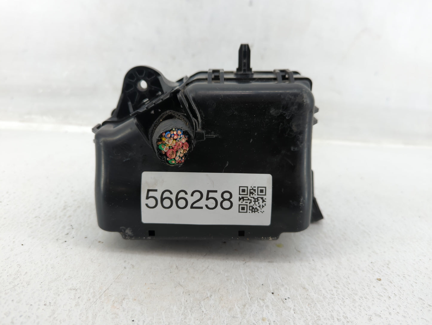 2015-2017 Hyundai Accent Fusebox Fuse Box Panel Relay Module P/N:91420-1R420 Fits Fits 2015 2016 2017 OEM Used Auto Parts - 
