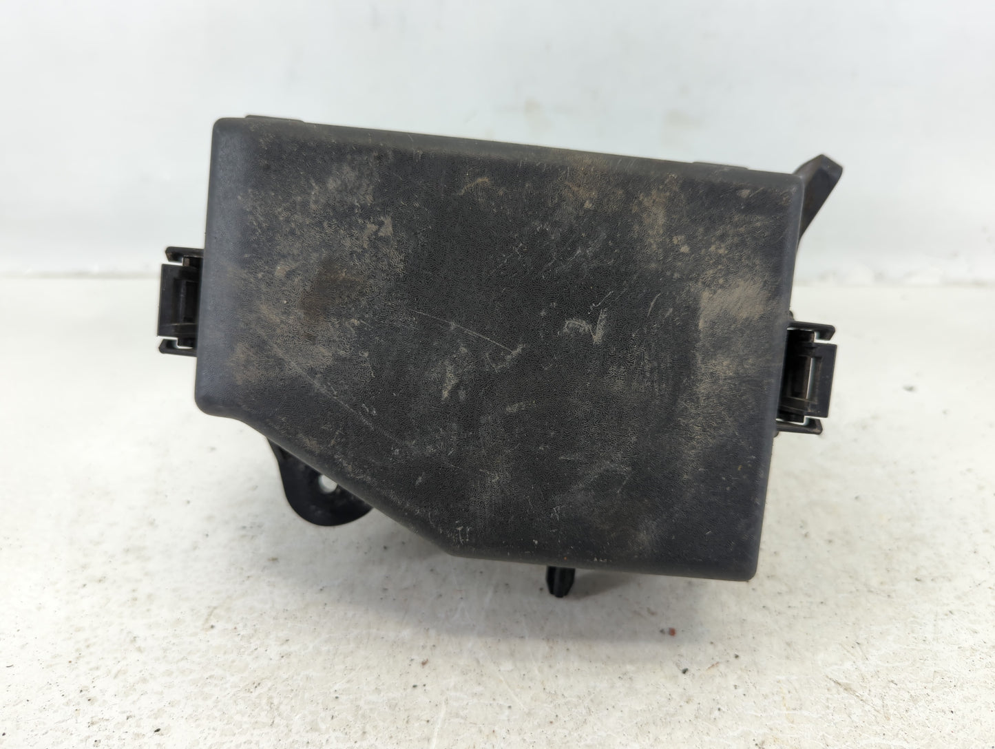 2015-2017 Hyundai Accent Fusebox Fuse Box Panel Relay Module P/N:91420-1R580 Fits Fits 2015 2016 2017 OEM Used Auto Parts - 