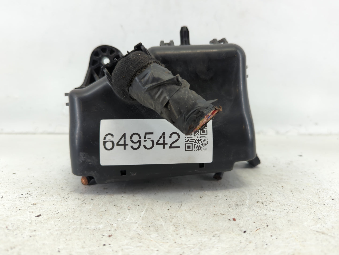 2015-2017 Hyundai Accent Fusebox Fuse Box Panel Relay Module P/N:91420-1R580 Fits Fits 2015 2016 2017 OEM Used Auto Parts - 