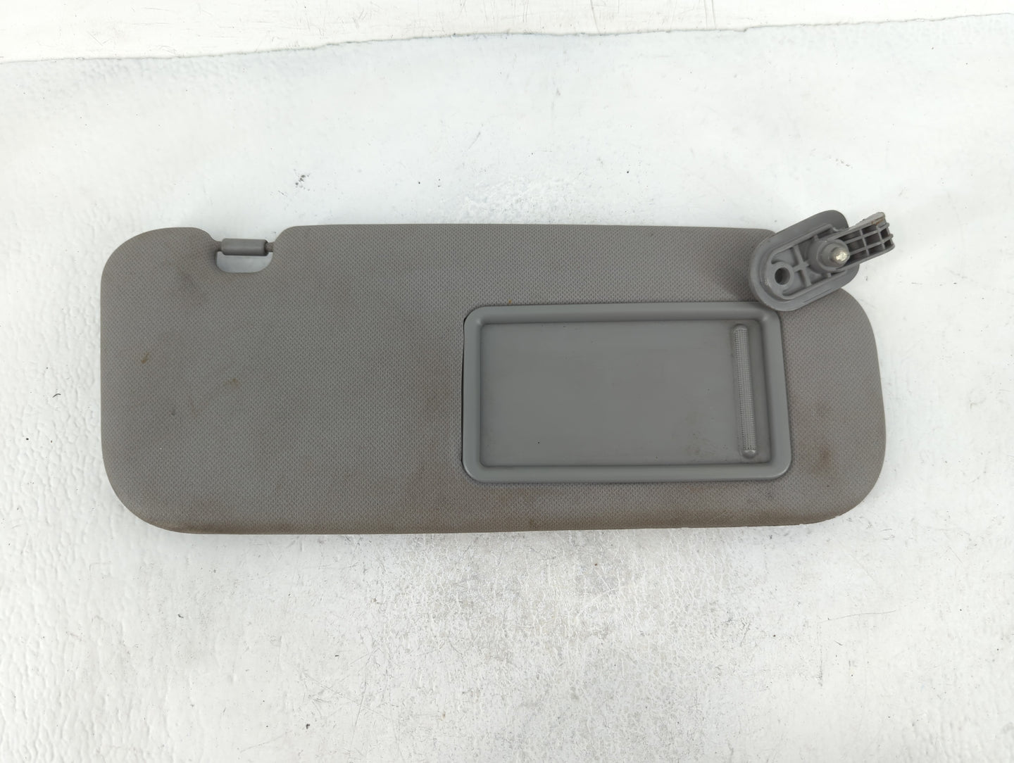 2014-2017 Hyundai Accent Sun Visor Shade Replacement Passenger Right Mirror Fits Fits 2014 2015 2016 2017 OEM Used Auto Part