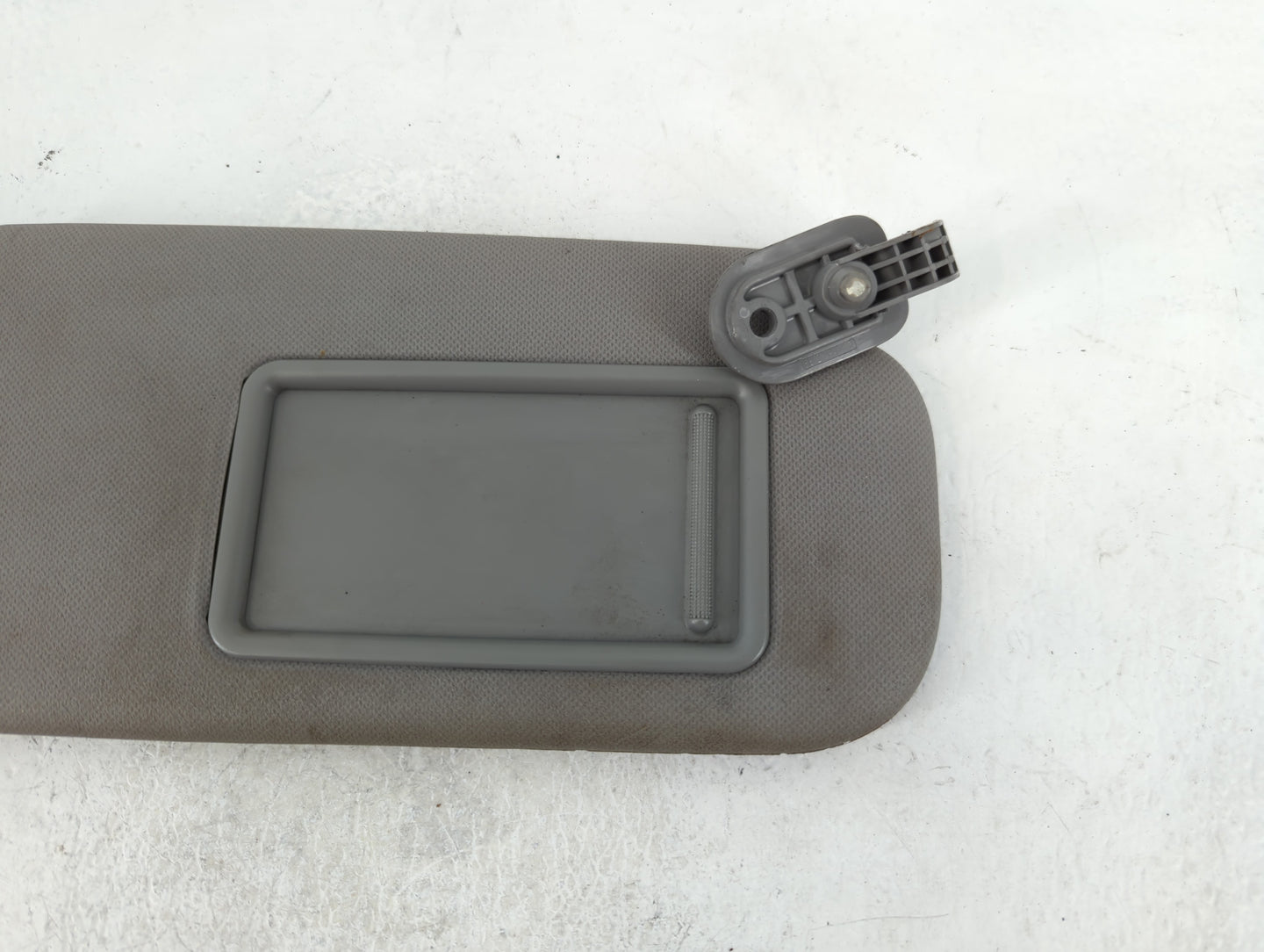2014-2017 Hyundai Accent Sun Visor Shade Replacement Passenger Right Mirror Fits Fits 2014 2015 2016 2017 OEM Used Auto Part
