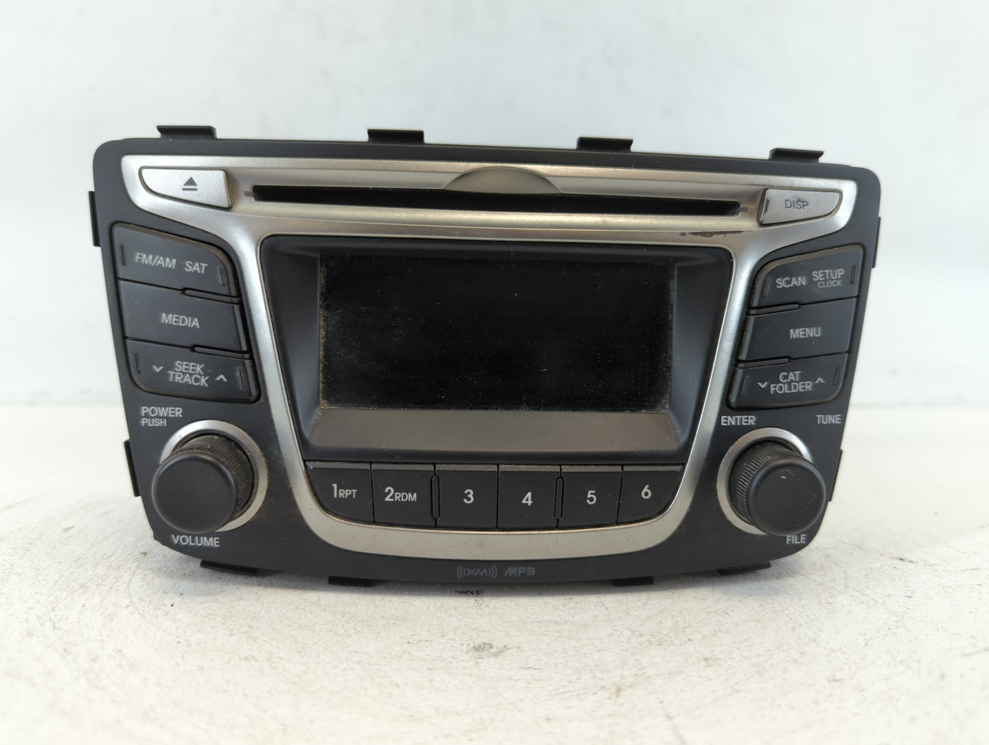 2015-2017 Hyundai Accent Am Fm Cd Player Radio Receiver - Oemusedautoparts1.com