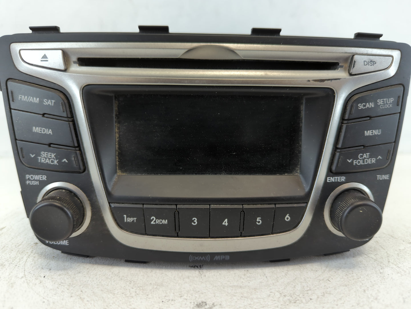 2015-2017 Hyundai Accent Am Fm Cd Player Radio Receiver - Oemusedautoparts1.com