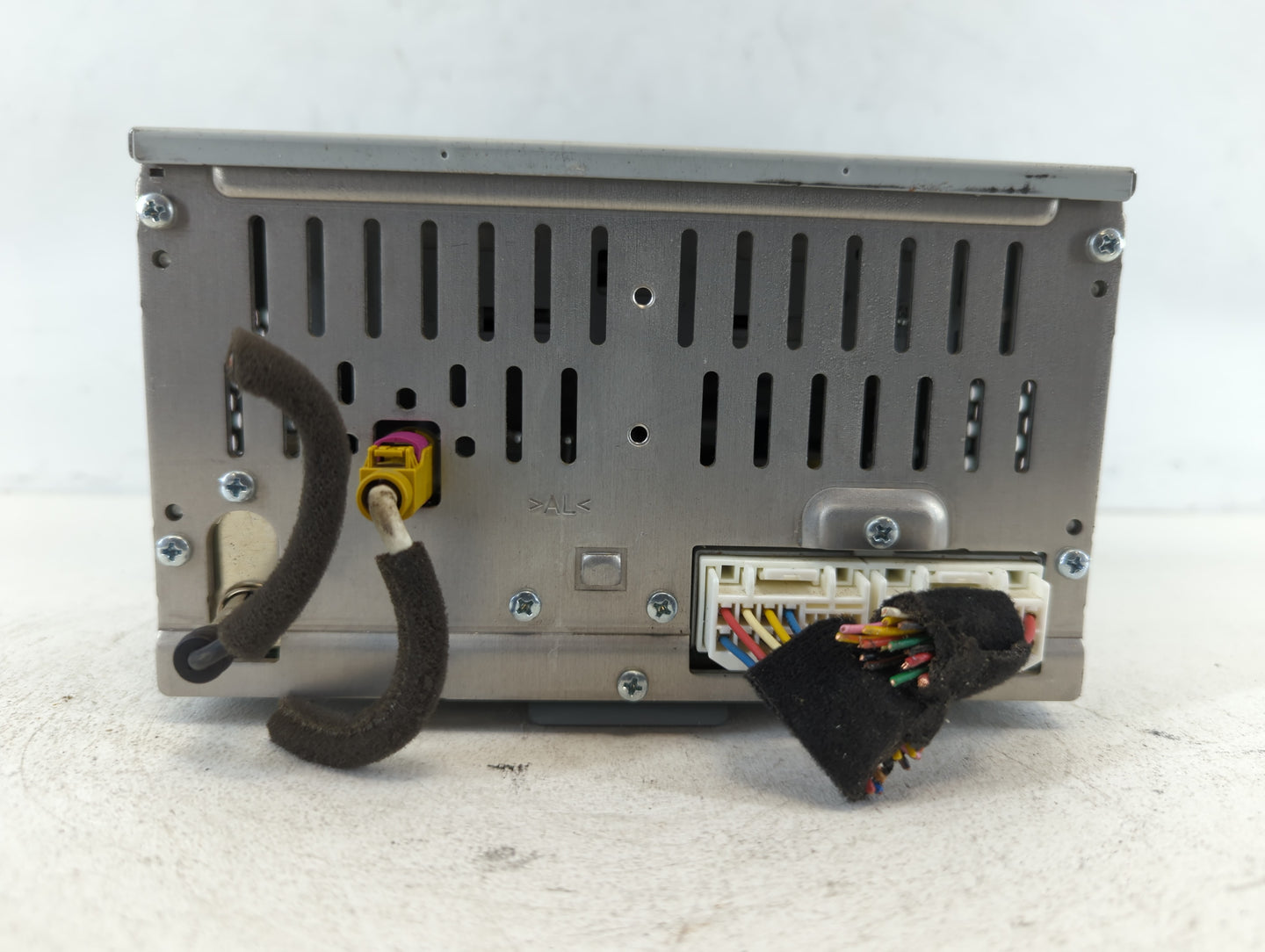 2015-2017 Hyundai Accent Am Fm Cd Player Radio Receiver - Oemusedautoparts1.com