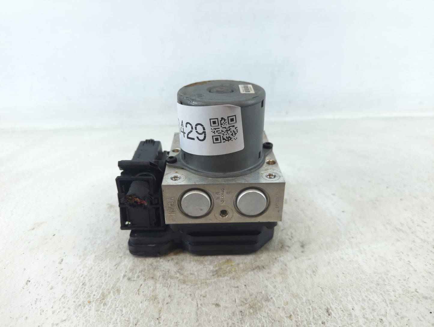 2015-2017 Hyundai Accent ABS Pump Control Module Replacement P/N:58920-1R460 Fits Fits 2015 2016 2017 OEM Used Auto Parts - 