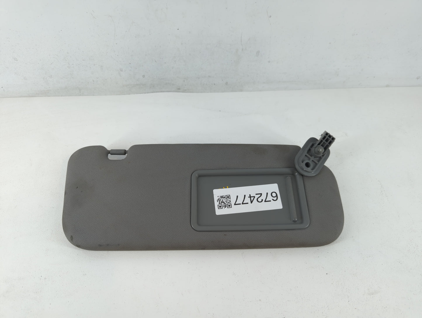 2014-2017 Hyundai Accent Sun Visor Shade Replacement Passenger Right Mirror Fits Fits 2014 2015 2016 2017 OEM Used Auto Part