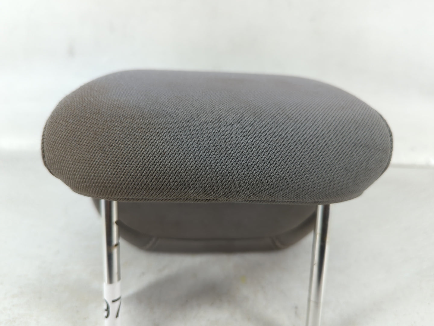 2015-2017 Hyundai Accent Headrest Head Rest Front Driver Passenger Seat - Oemusedautoparts1.com