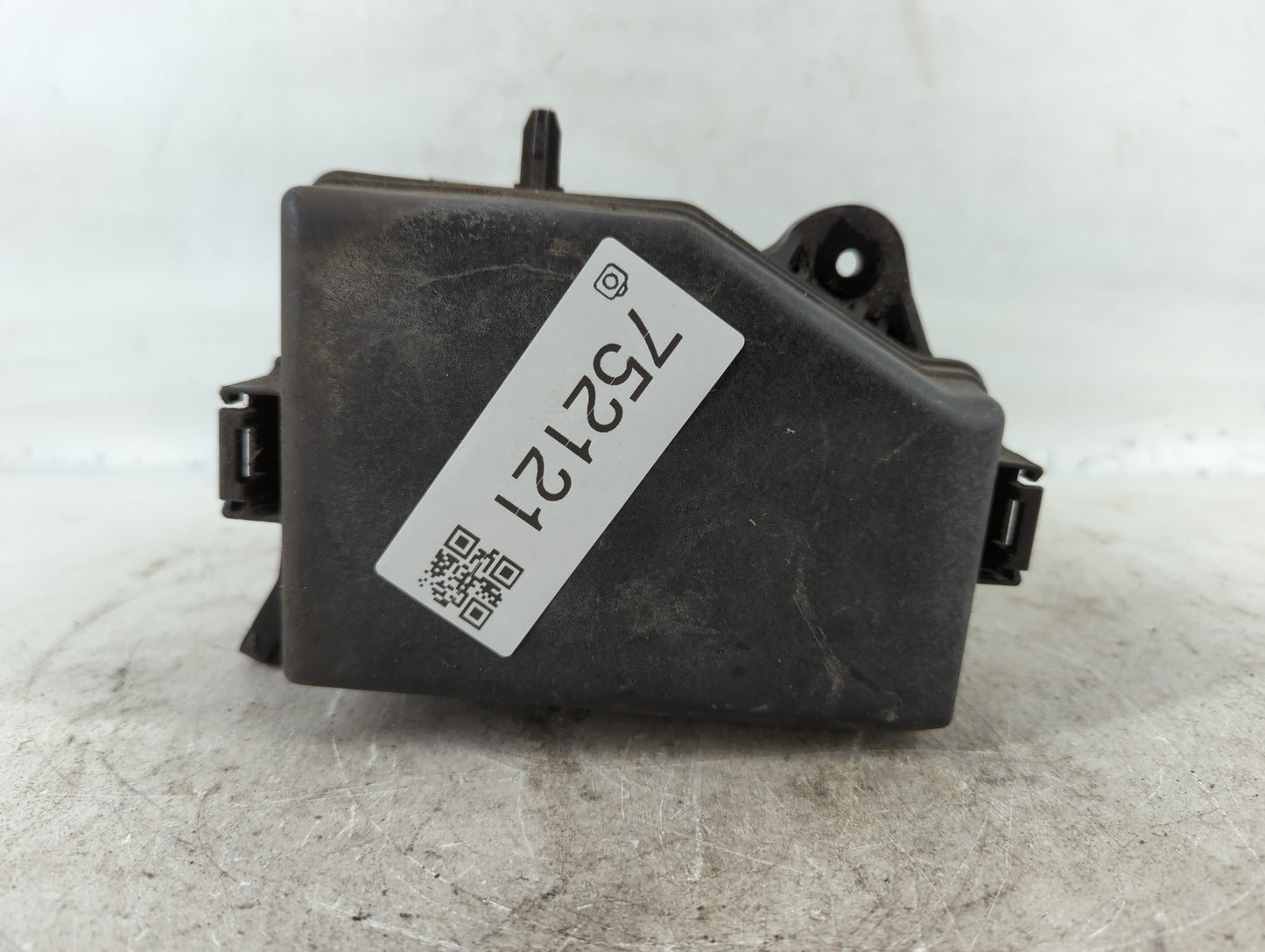 2015-2017 Hyundai Accent Fusebox Fuse Box Panel Relay Module P/N:91420-1R730 Fits Fits 2015 2016 2017 OEM Used Auto Parts - 