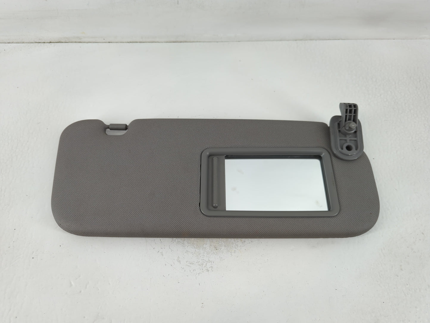 2014-2017 Hyundai Accent Sun Visor Shade Replacement Passenger Right Mirror Fits Fits 2014 2015 2016 2017 OEM Used Auto Part