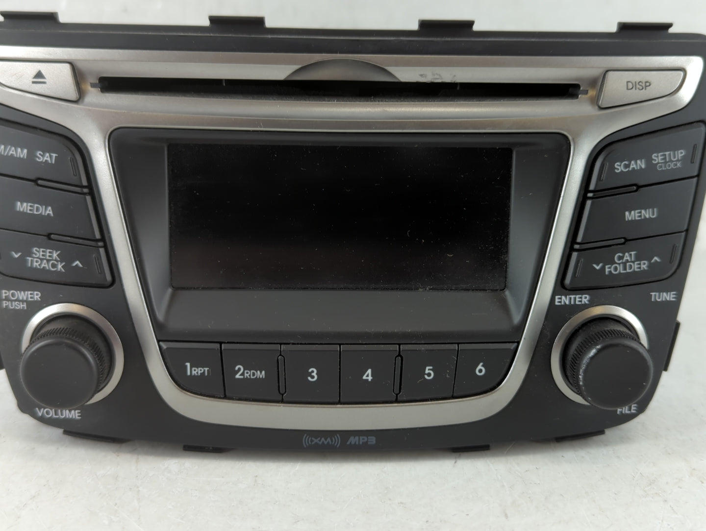 2015-2017 Hyundai Accent Am Fm Cd Player Radio Receiver - Oemusedautoparts1.com