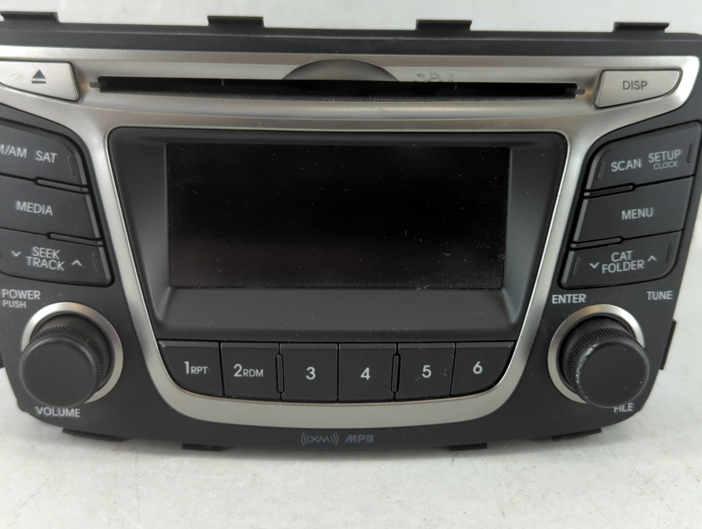2015-2017 Hyundai Accent Am Fm Cd Player Radio Receiver - Oemusedautoparts1.com