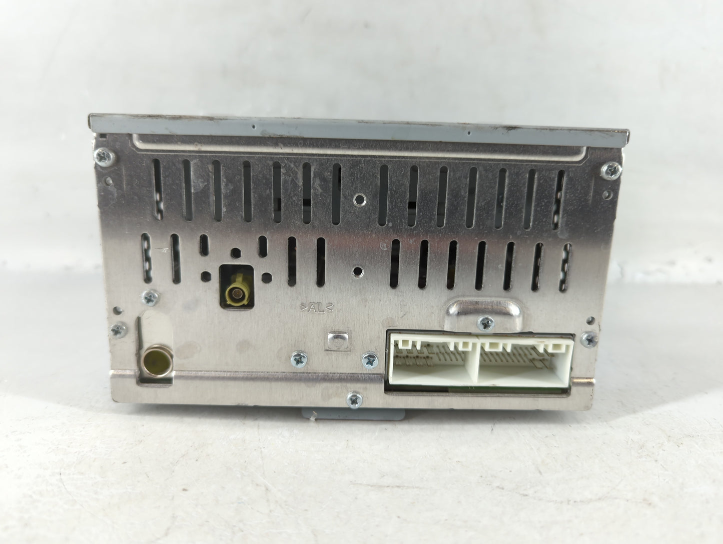 2015-2017 Hyundai Accent Am Fm Cd Player Radio Receiver - Oemusedautoparts1.com